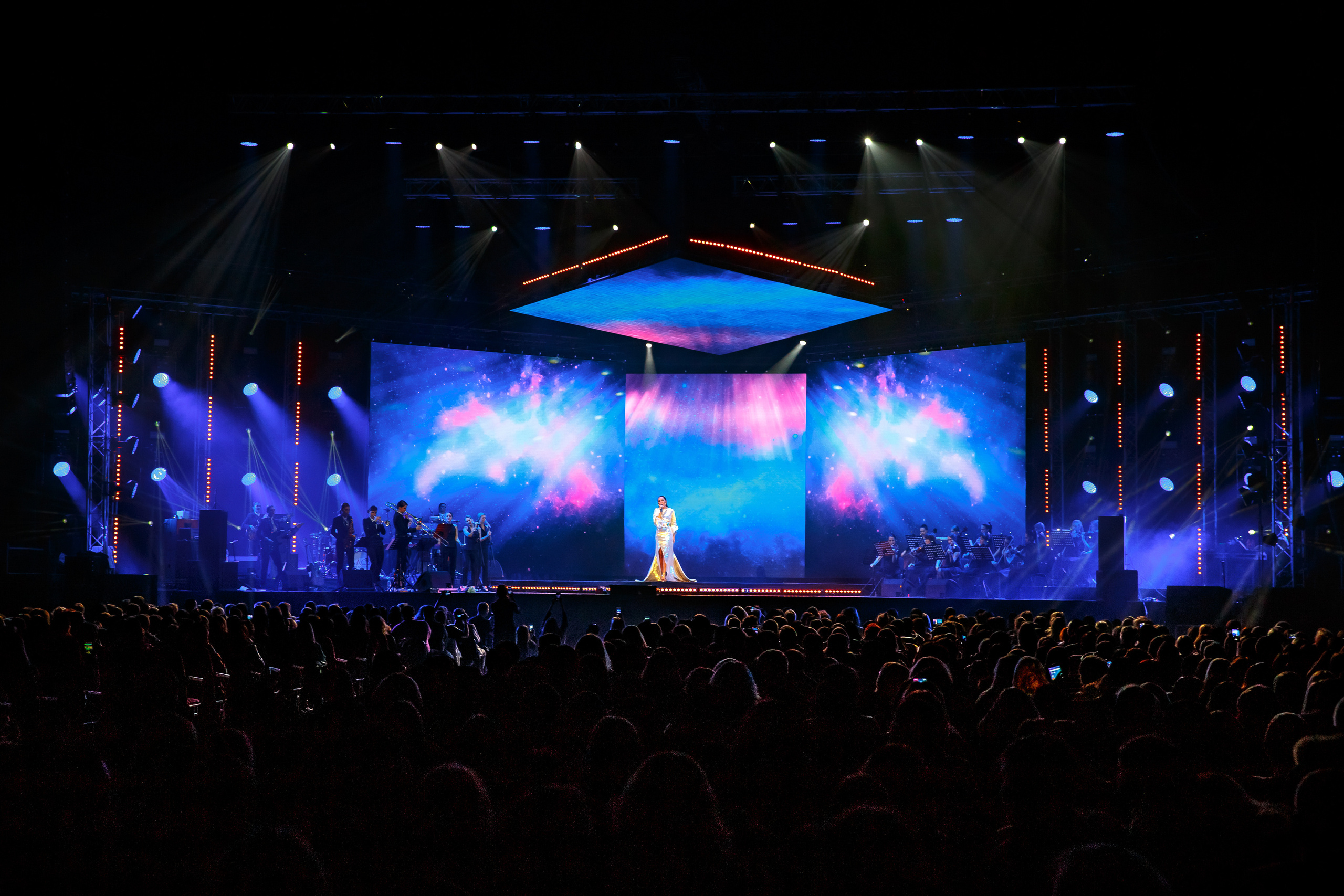 Alsou / Show “Don’t be silent” / 2018. OOPS TEAM