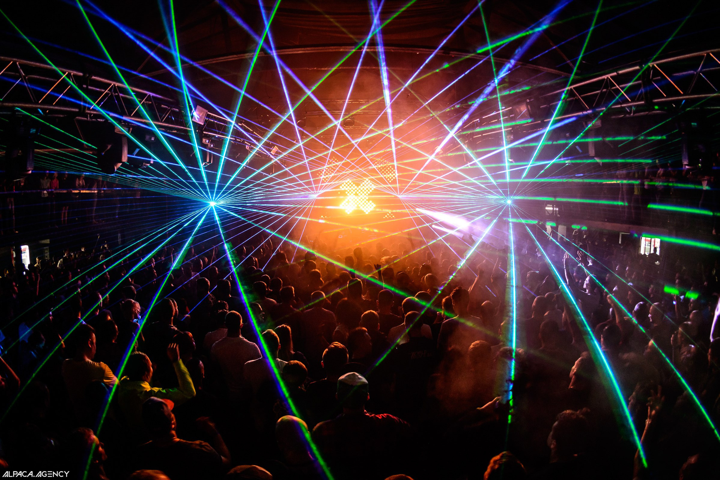 World of Drum&Bass: 10 Years in Moscow. OOPS TEAM