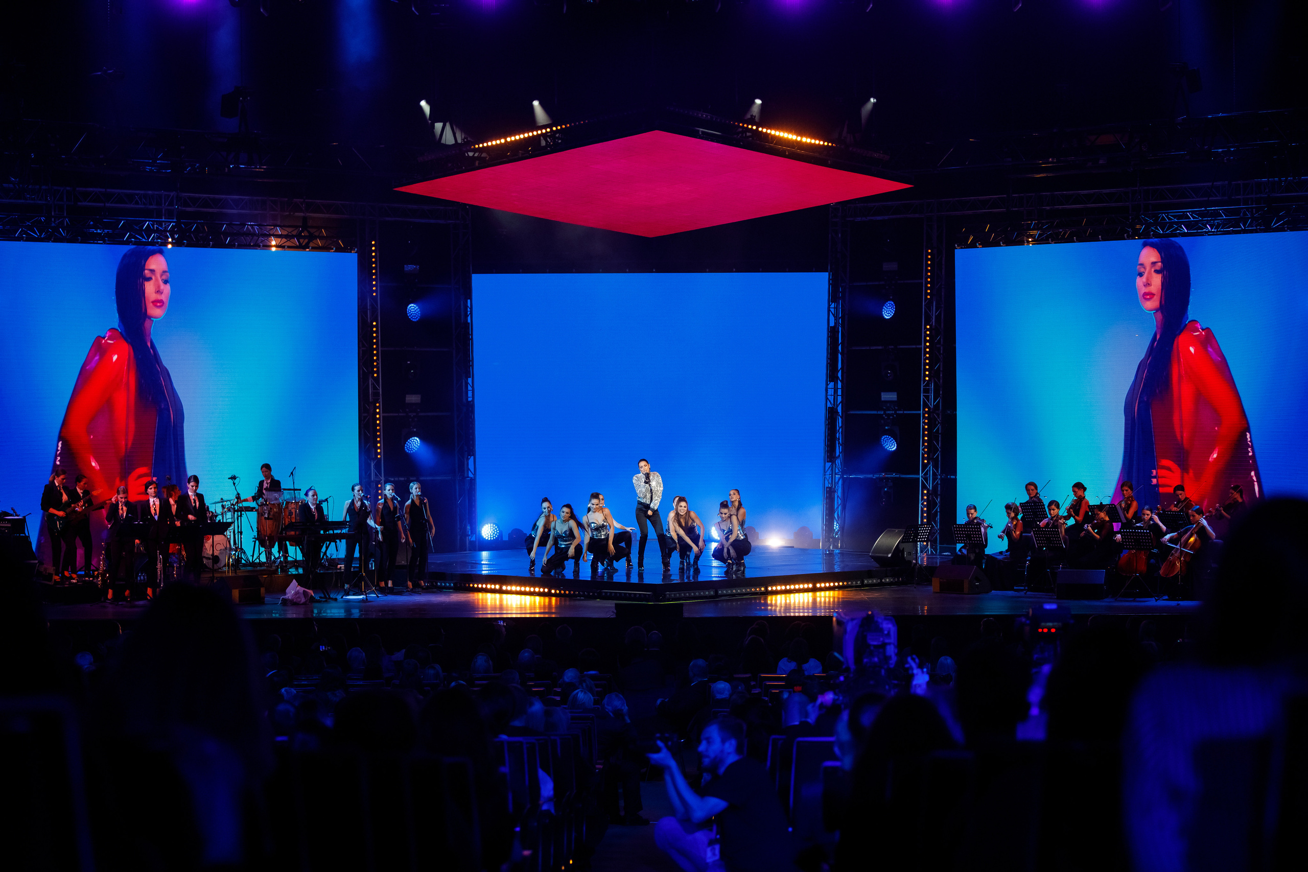 Alsou / Show “Don’t be silent” / 2018. OOPS TEAM