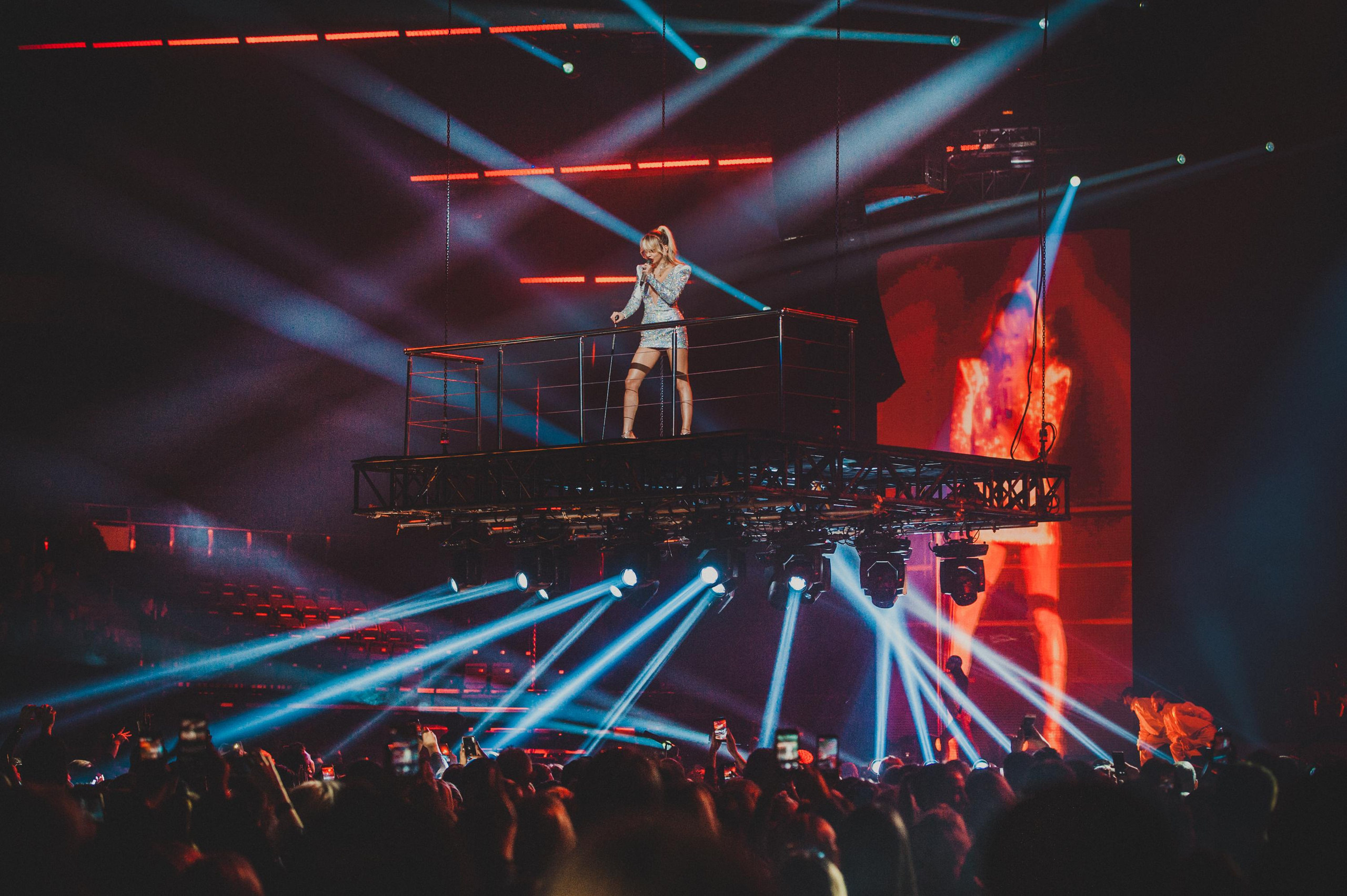 LOBODA / Show “SUPERSTAR” / 2019. OOPS TEAM