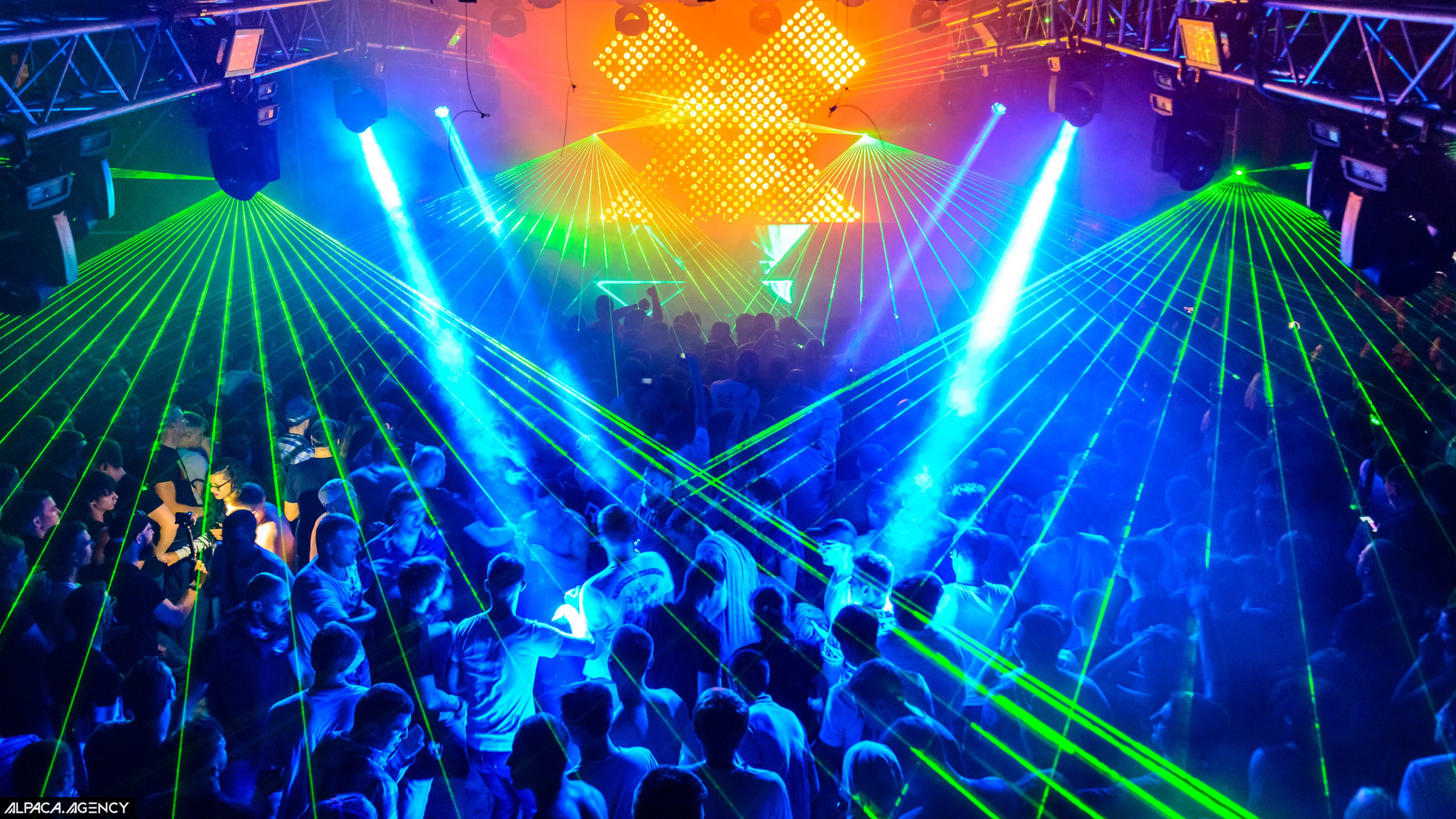 World of Drum&Bass: 10 Years in Moscow. OOPS TEAM