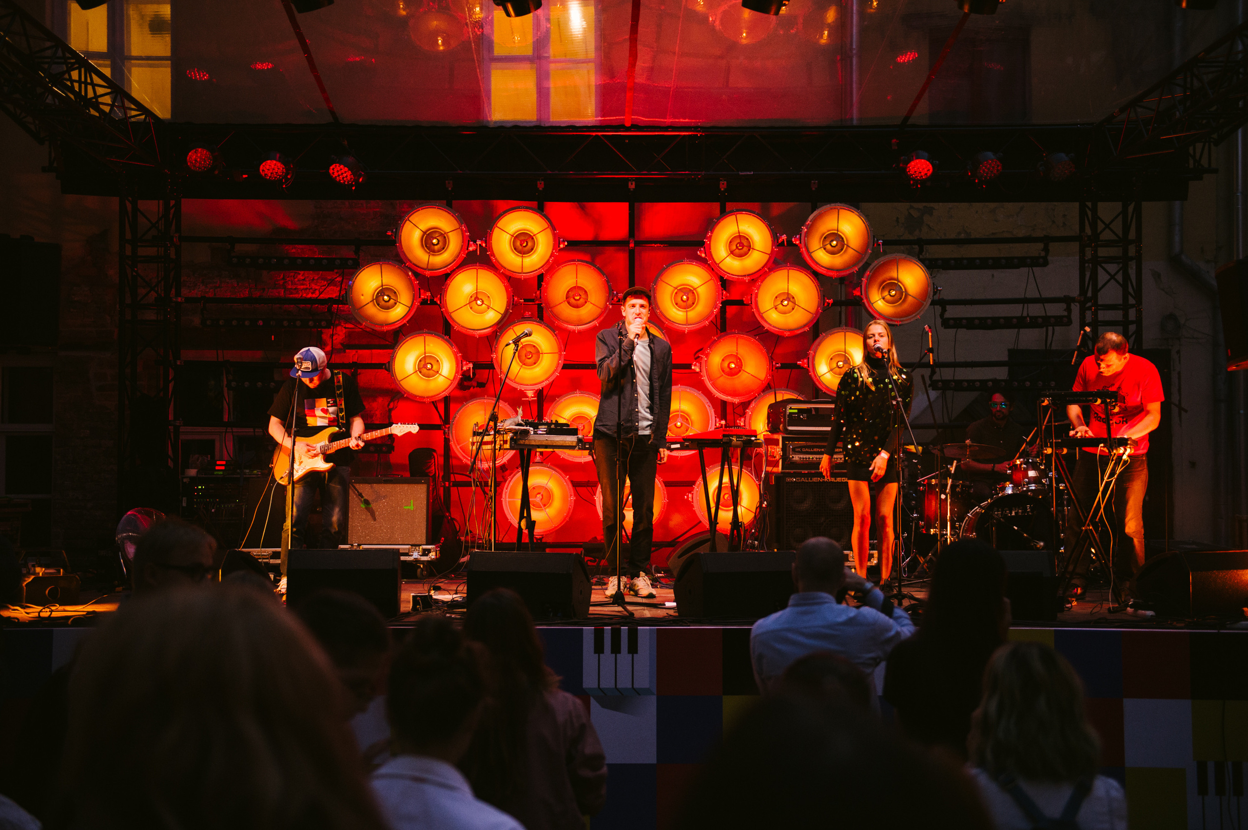 House of Hearts / 2017. OOPS TEAM