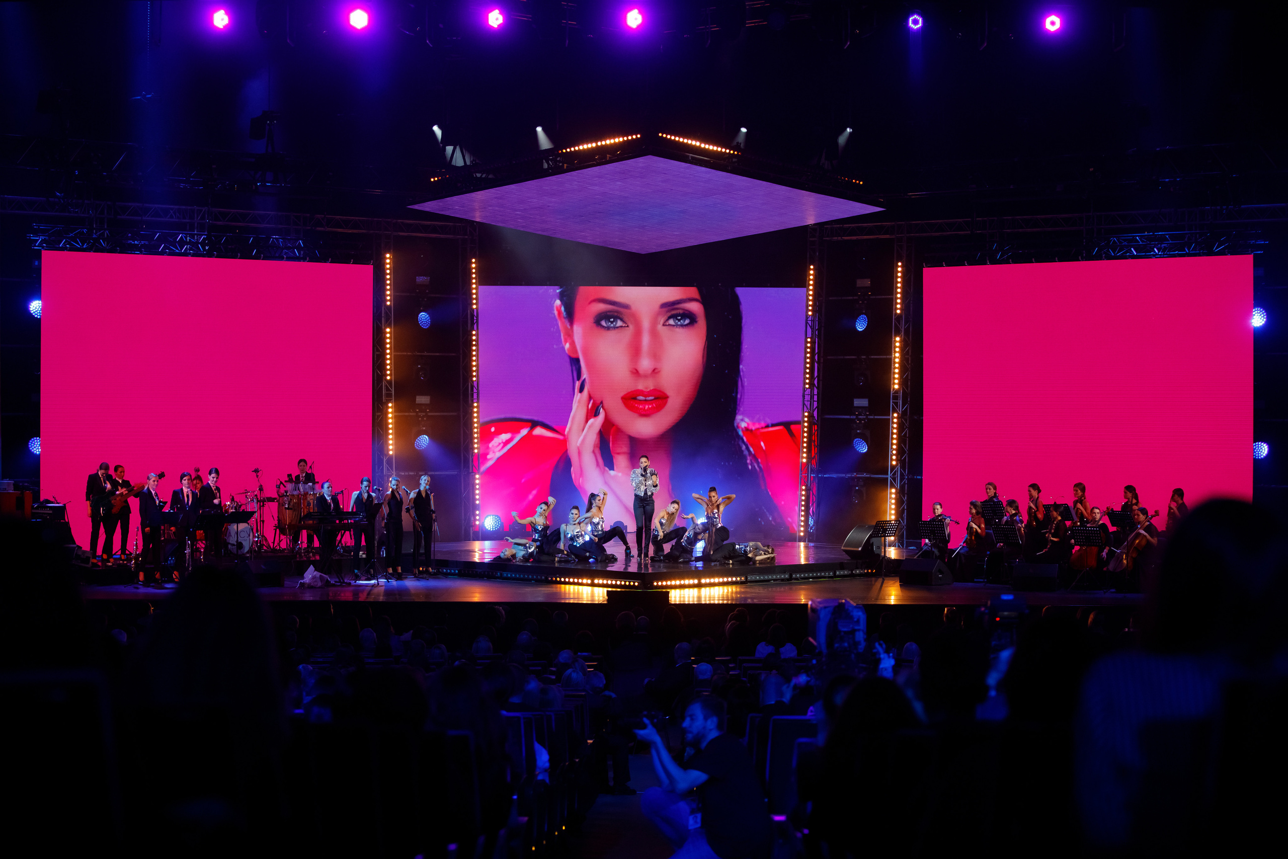 Alsou / Show “Don’t be silent” / 2018. OOPS TEAM