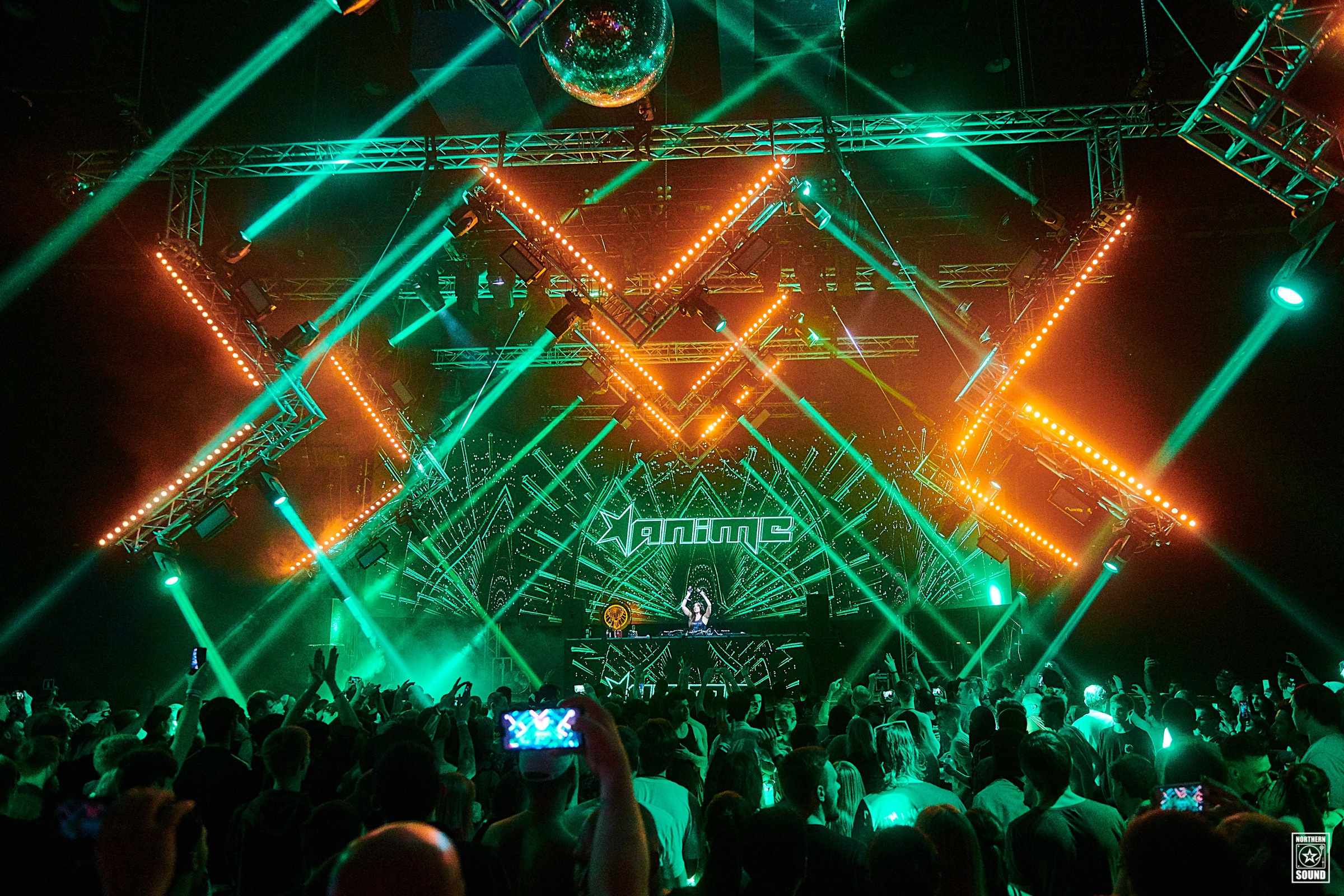 UNDER PRESSURE / Шоу «ENIGMA» / 2019. OOPS