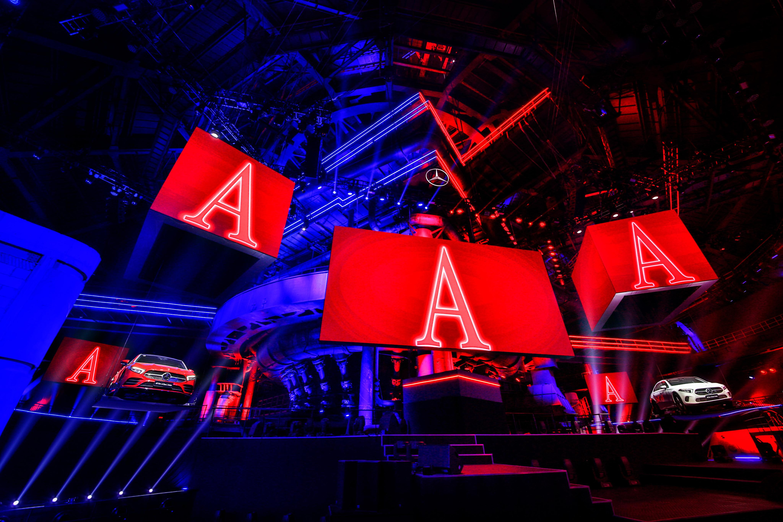 Презентация Mercedes Kingway. OOPS