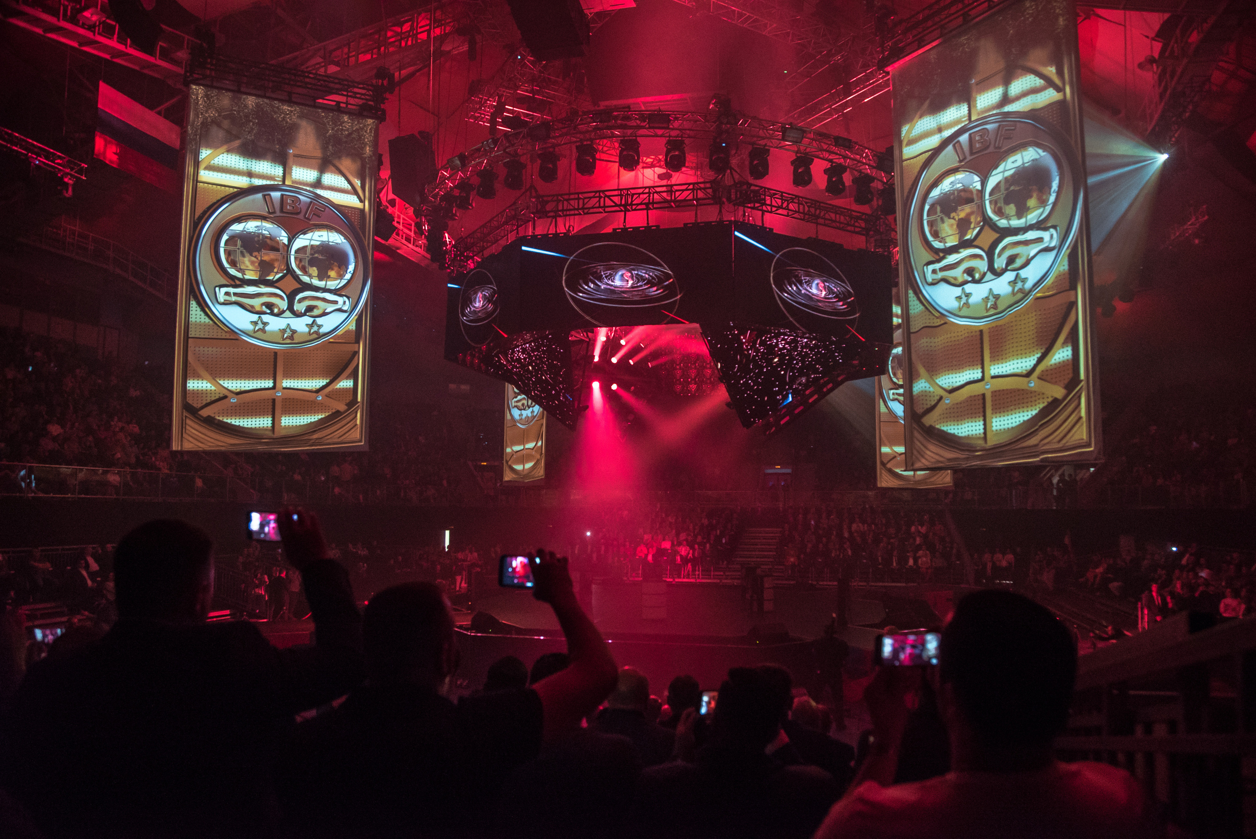 Дизайн для Боксерского форума в екатеринбурге. OOPS