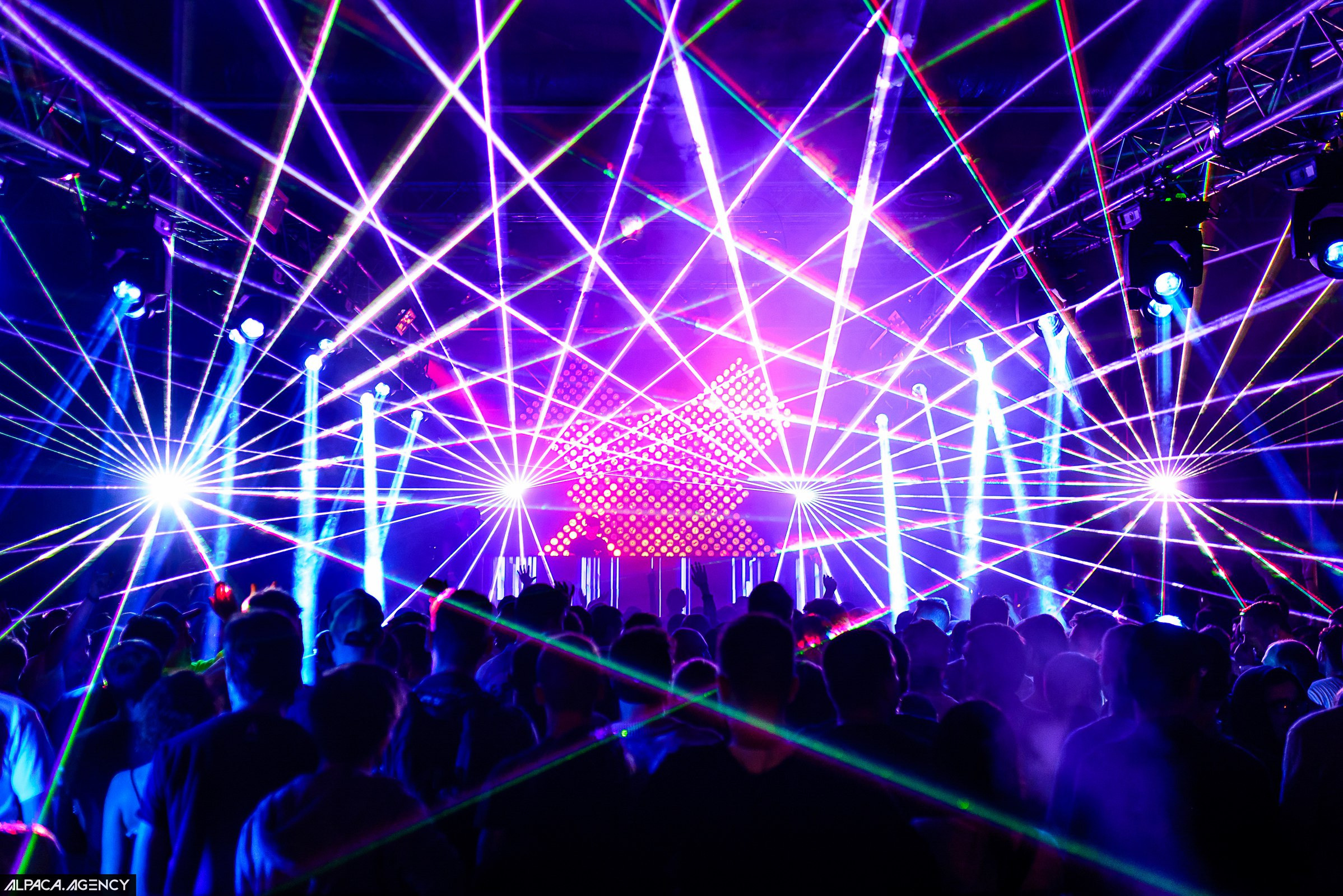 World of Drum&Bass: 10 Years in Moscow. OOPS TEAM