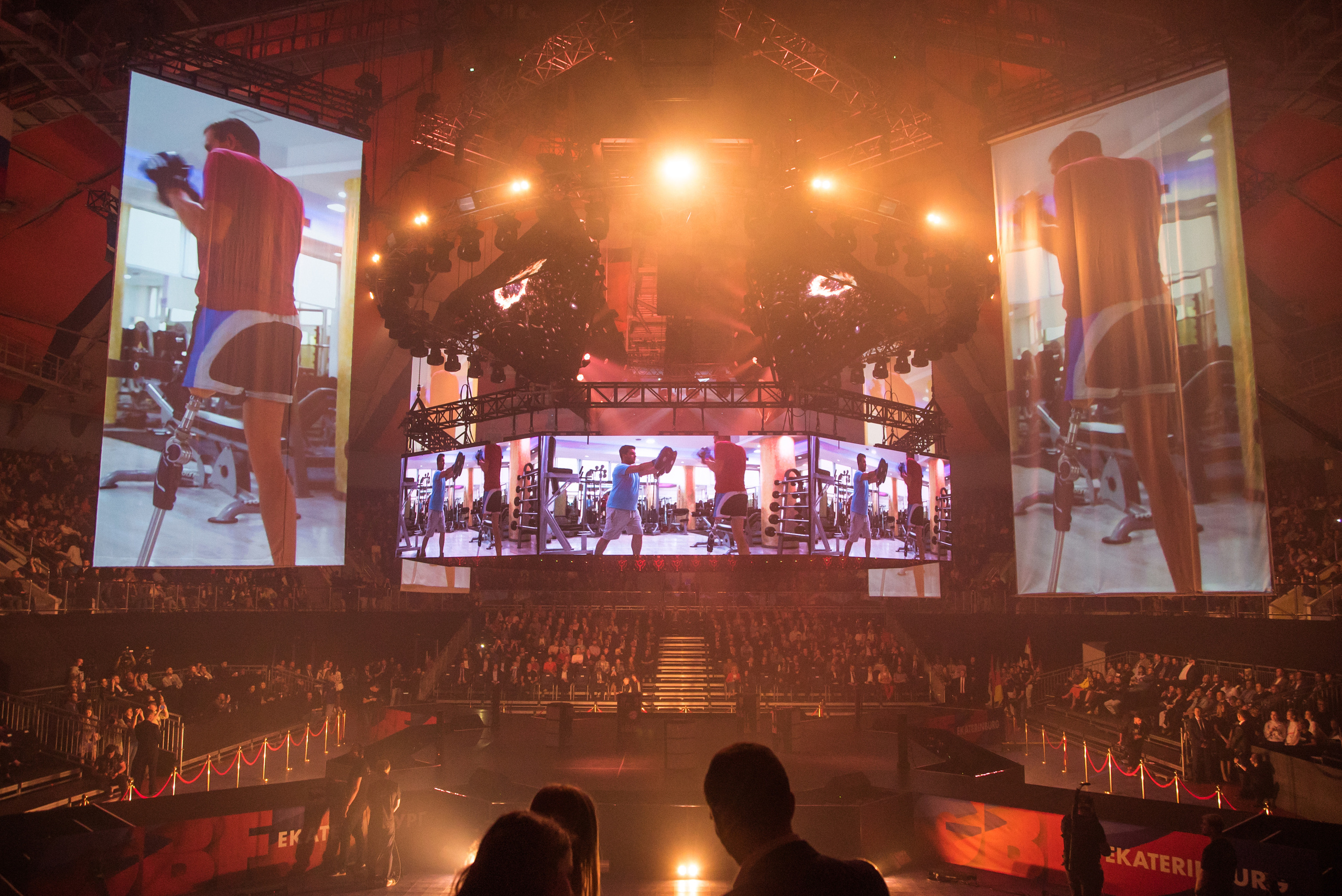 Дизайн для Боксерского форума в екатеринбурге. OOPS