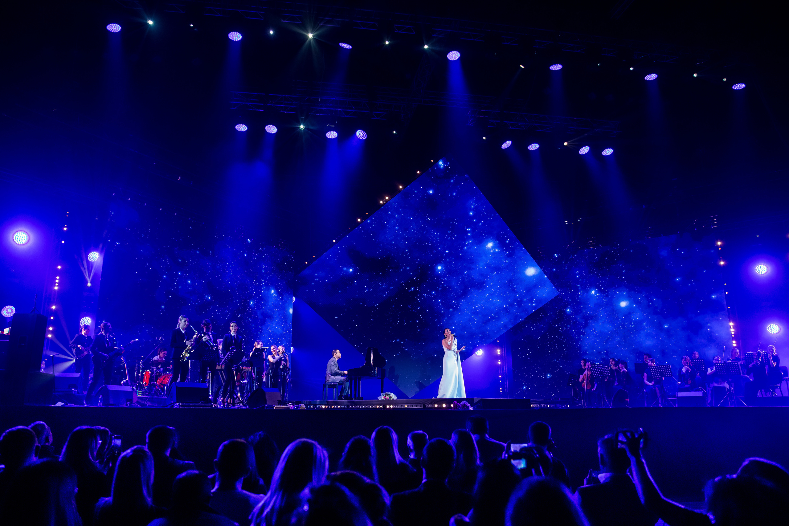 Alsou / Show “Don’t be silent” / 2018. OOPS TEAM