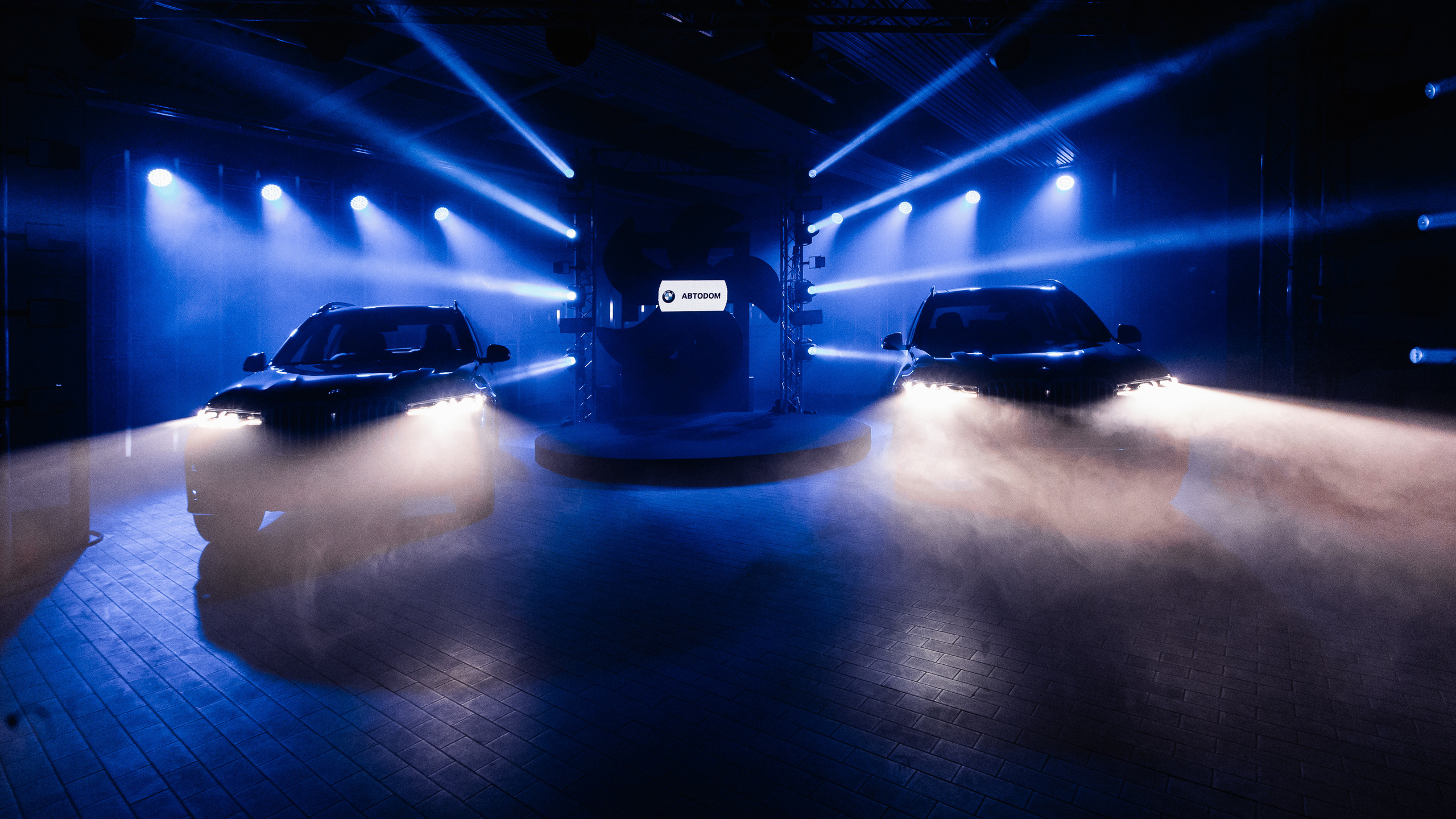 BMW Store Opening Ceremony. OOPS TEAM