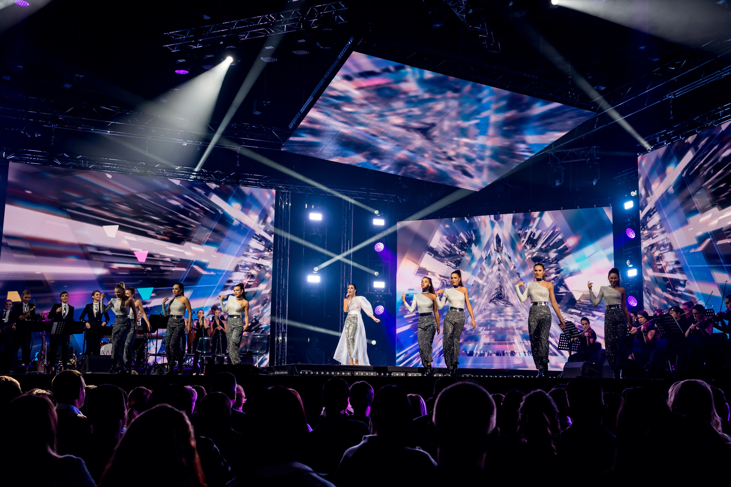 Alsou / Show “Don’t be silent” / 2018. OOPS TEAM