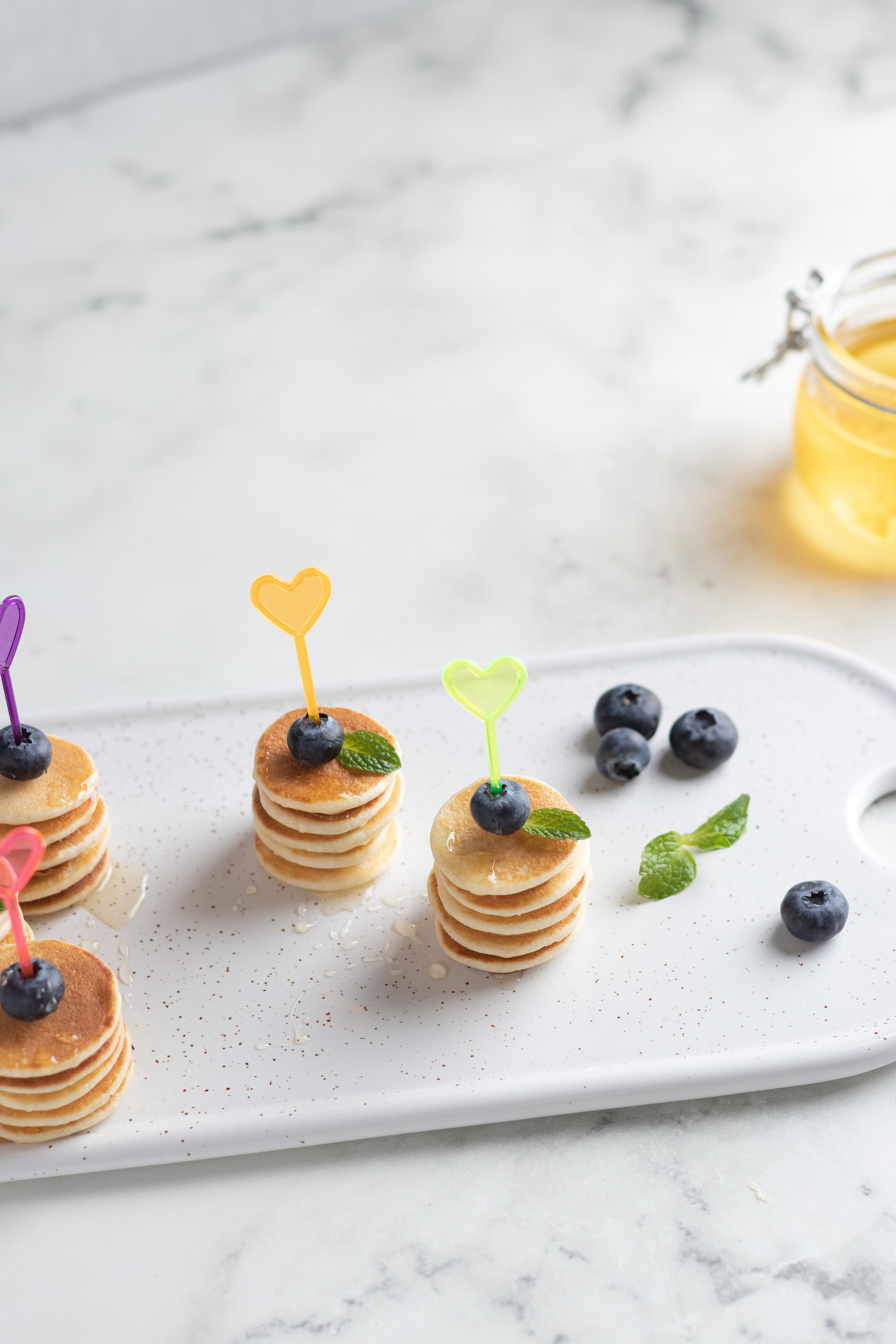 Шпажки для канапе. Предметный фотограф Северова Екатерина | Профессиональная предметная съёмка фото и видео в Санкт-Петербурге