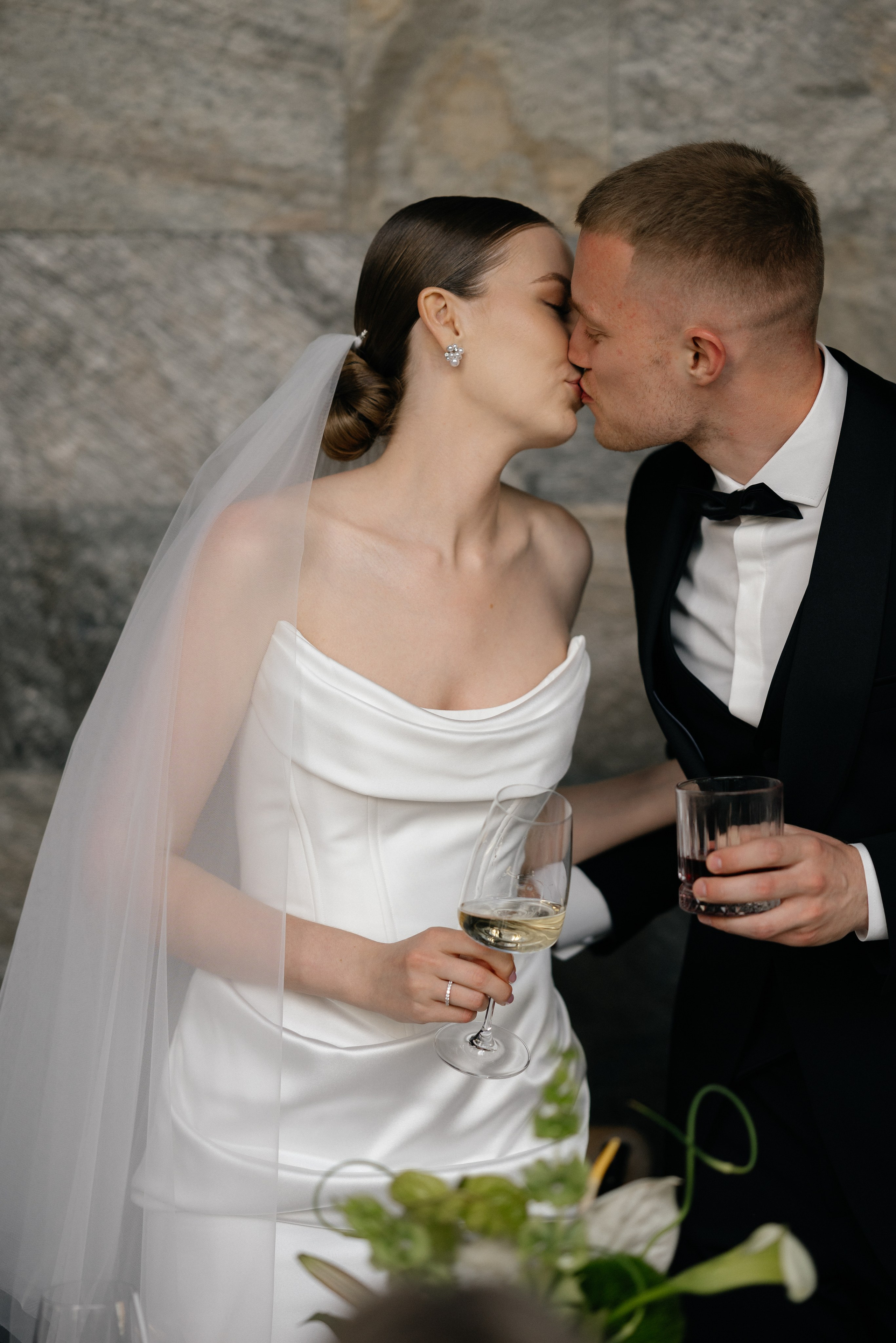 Wedding day in DELICE CHALET. Wedding PHOTOGRAPHER Andrew Vnukov