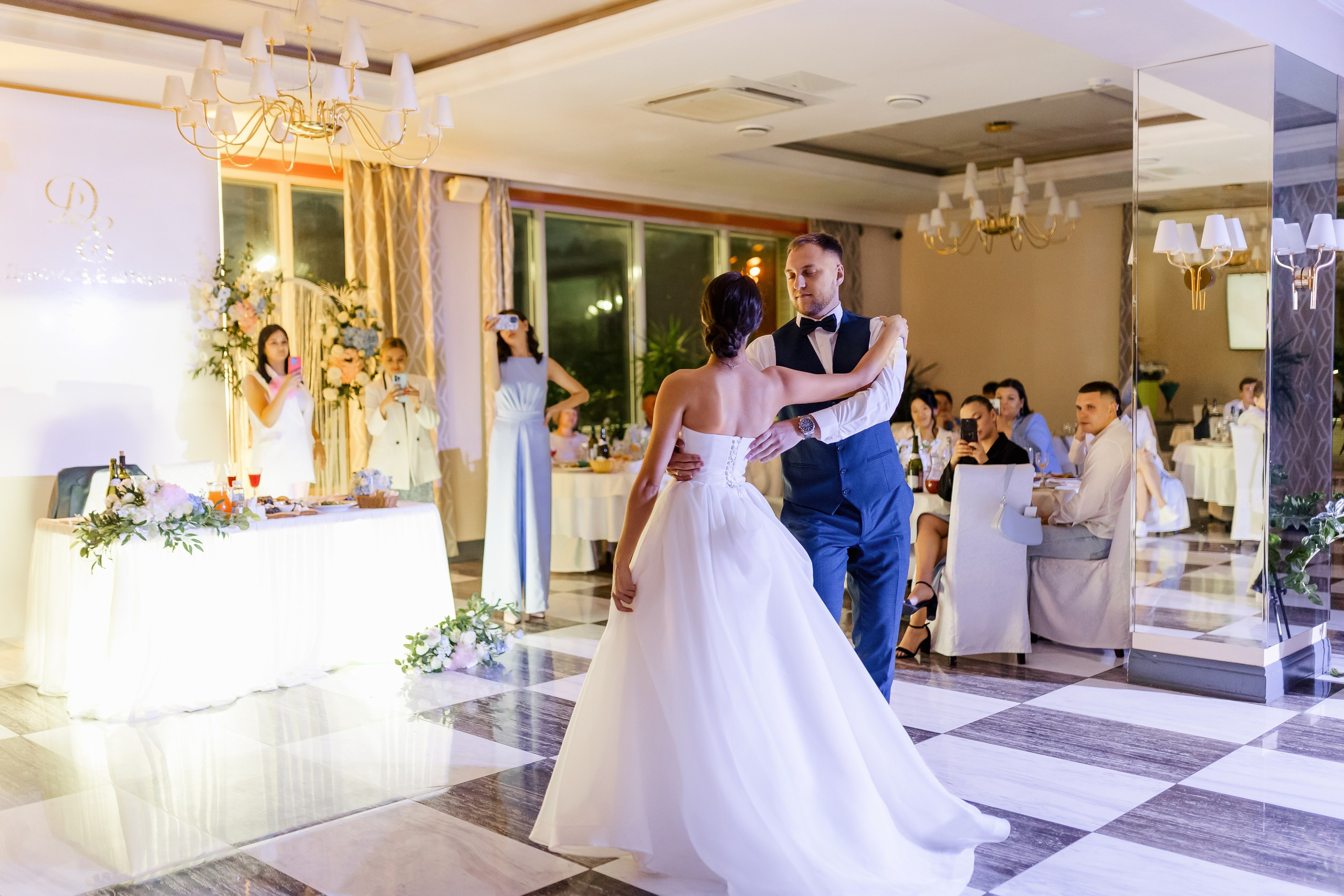 Данил и Екатерина. Sopka. Выездная регистрация. Свадебный фотограф в Хабаровске