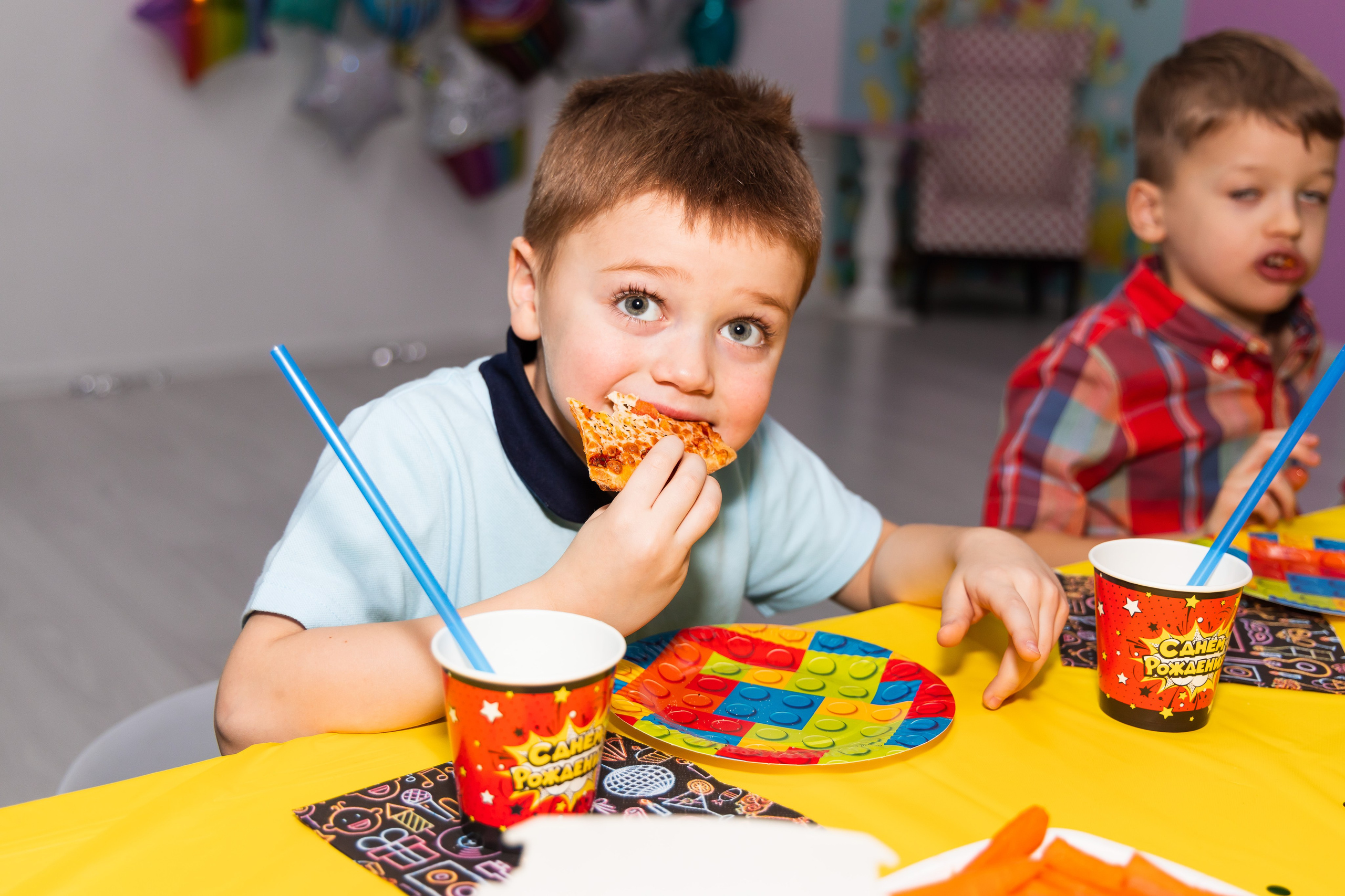 День Рождение в Дети при деле. Свадебный фотограф в городе Подольск МО и Москва Крылова Ирина