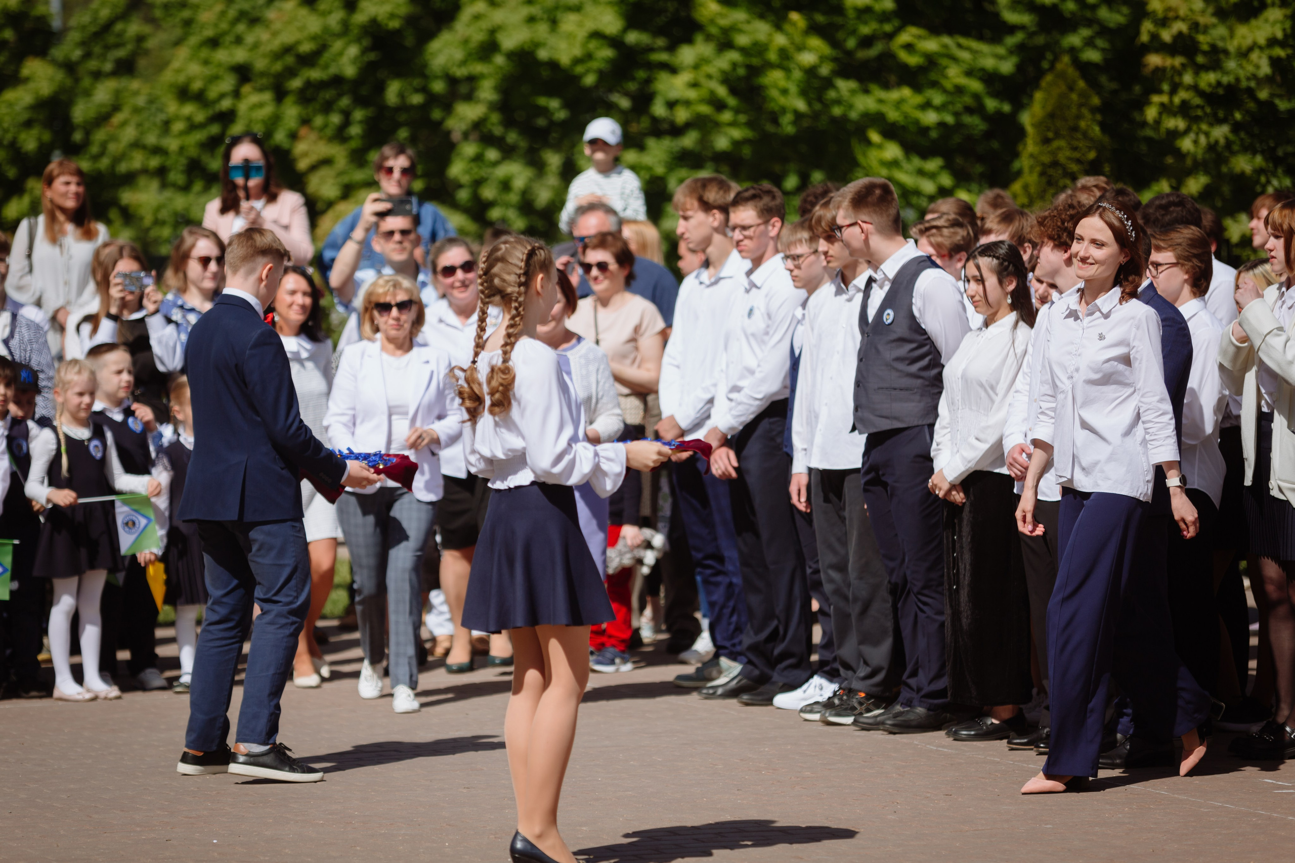 Последний звонок 2024 (2 часа фотосъемки). Профессиональный фотограф Надежда Антонова