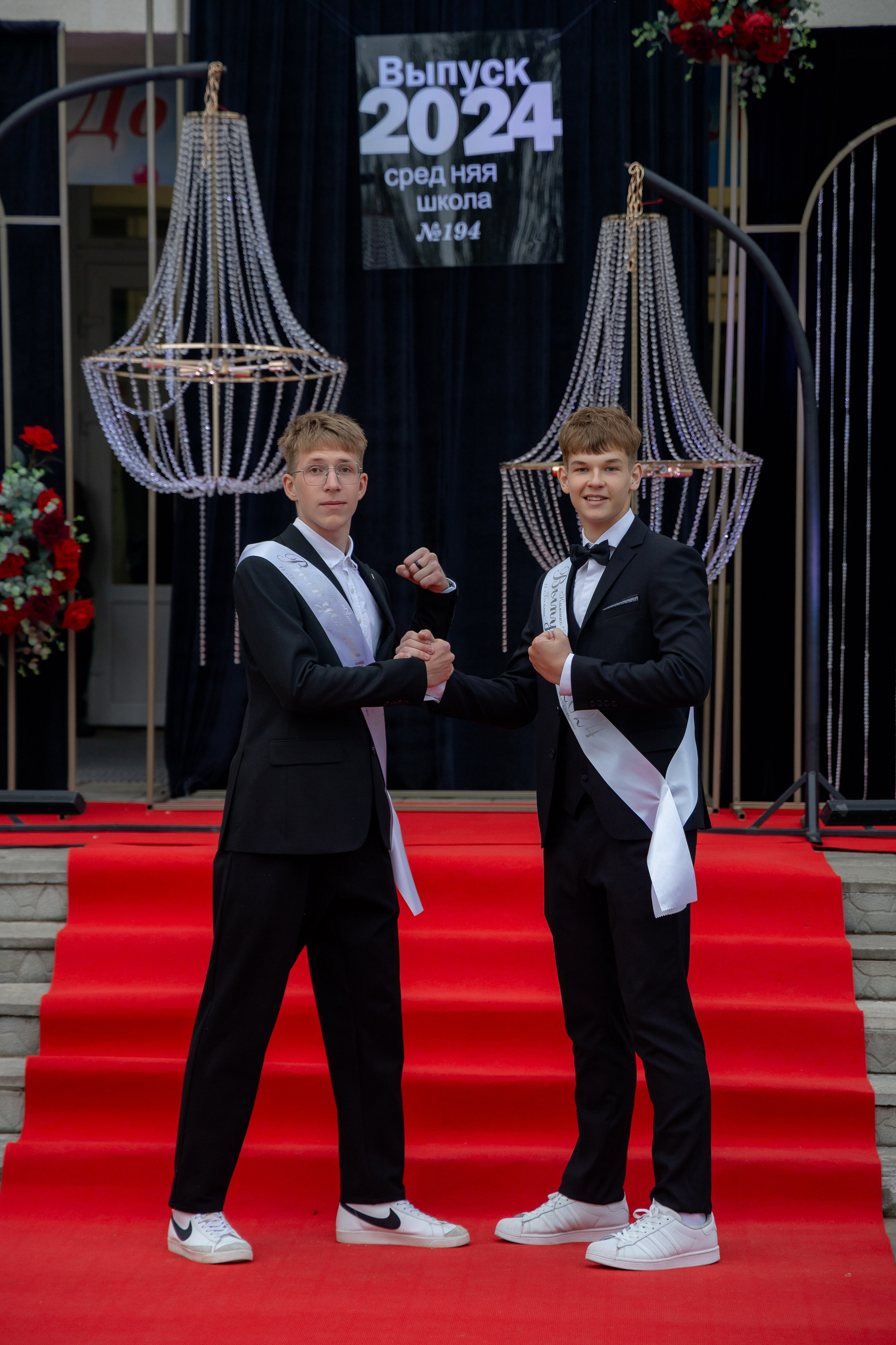 Школьный выпускной 2024 год в Соколе (Минск). Свадебный фотограф в Минске/Беларуси Сергей Спиридонов