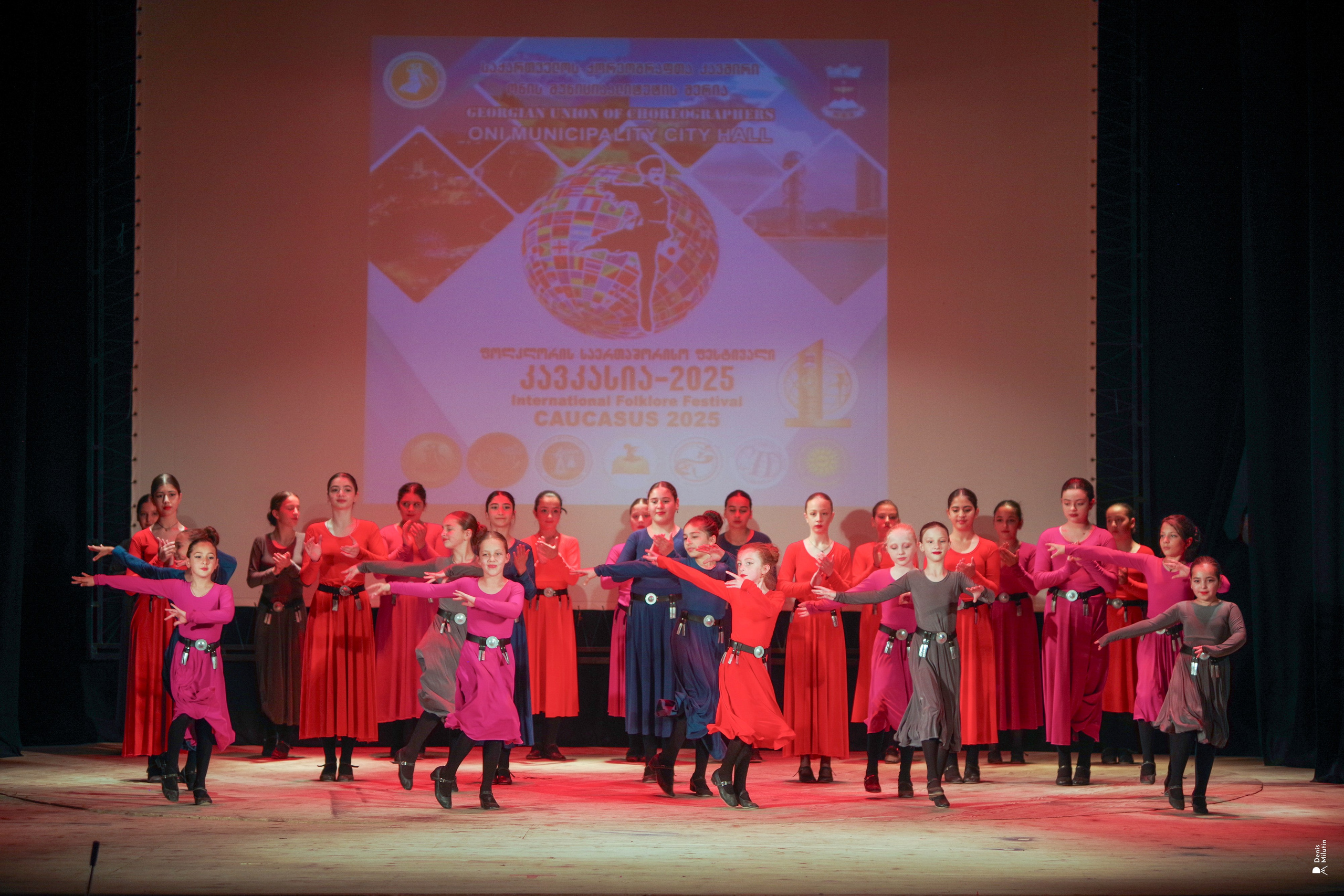 Танцы в прекрасном Они. Портретный фотограф Денис Милютин