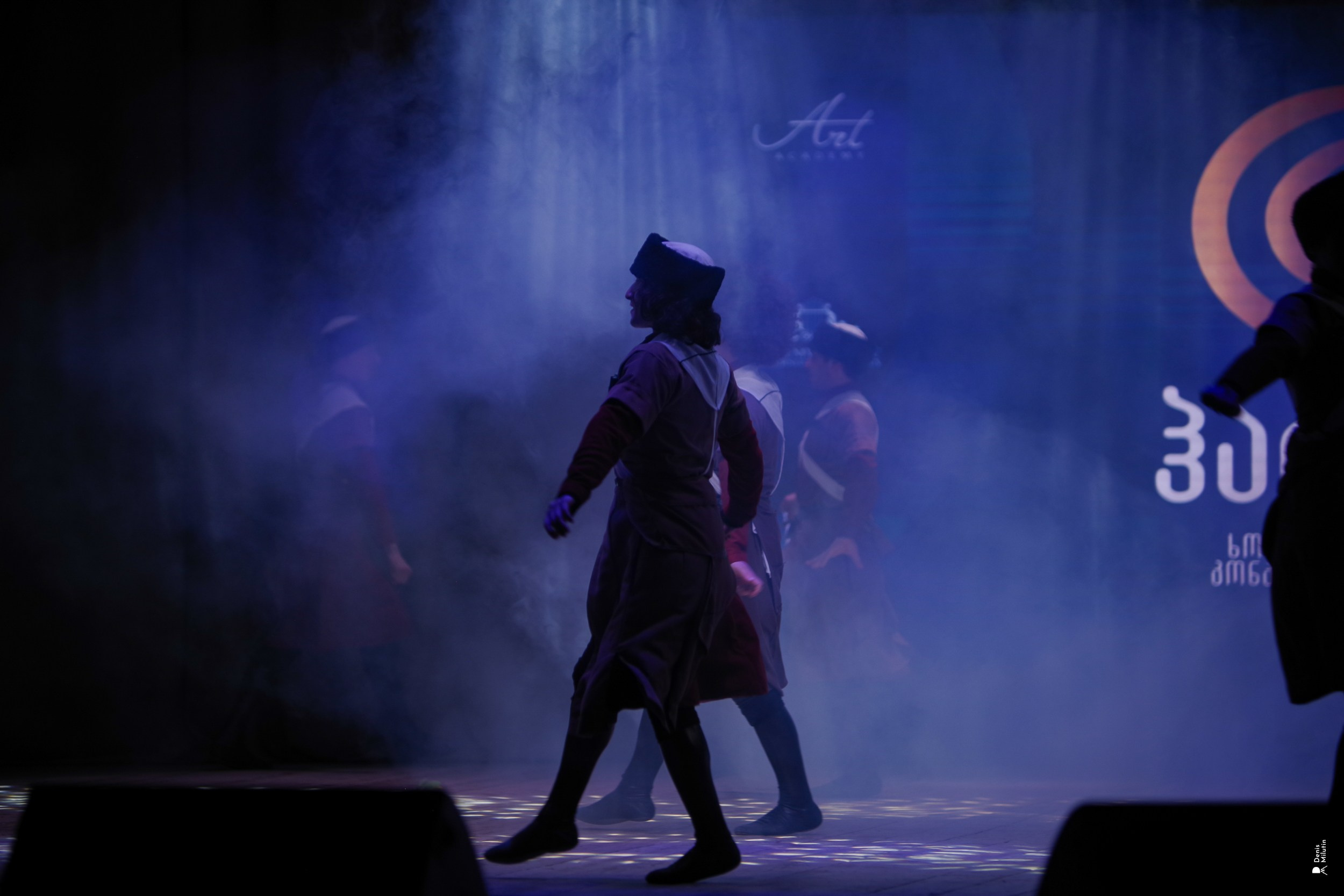 Танцы в Хоби. Портретный фотограф Денис Милютин