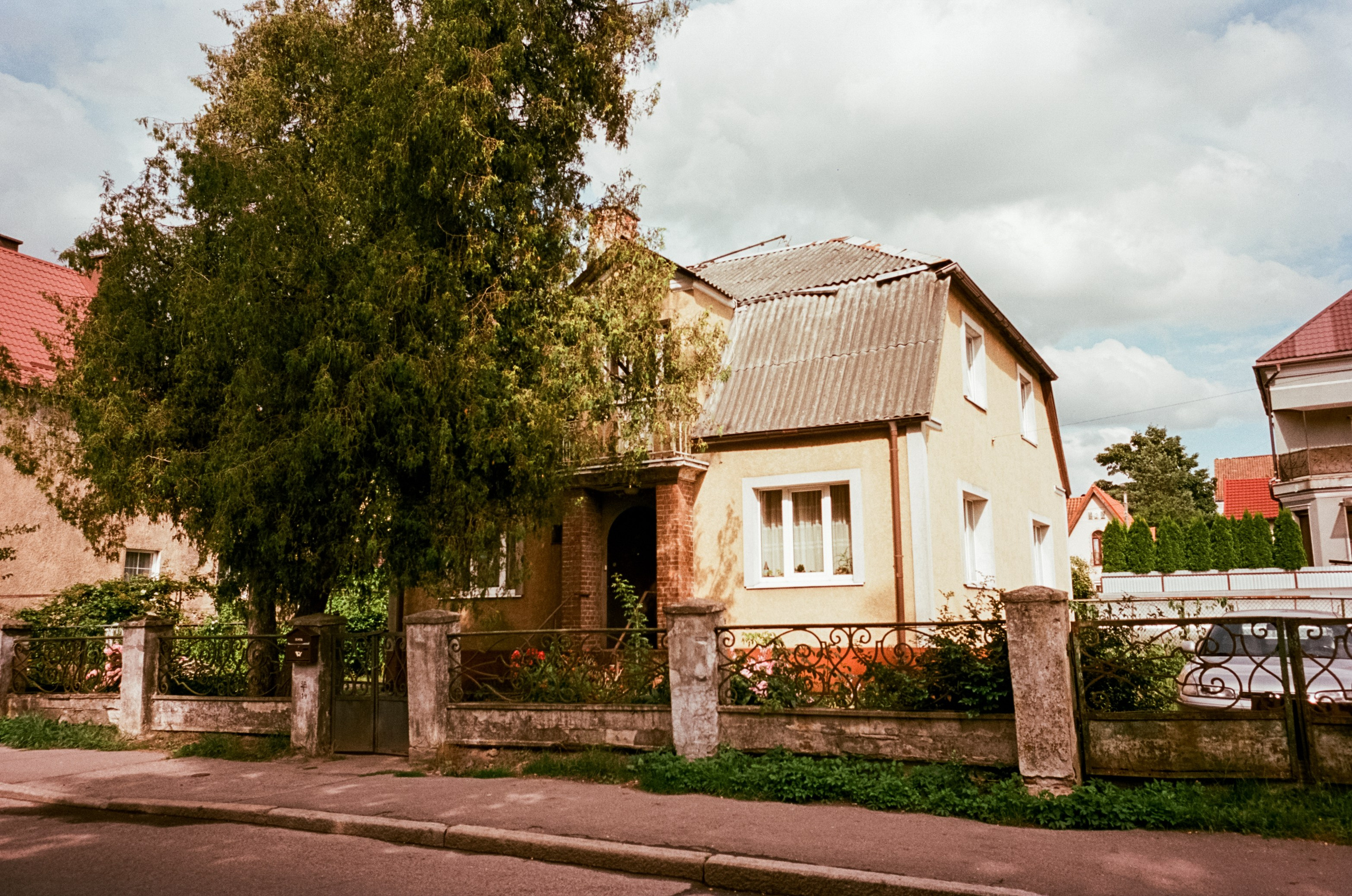 Калининградский стрит. Амалиенау, пруд Поплавок и старые улочки. Фотограф-документалист Мария Осокина