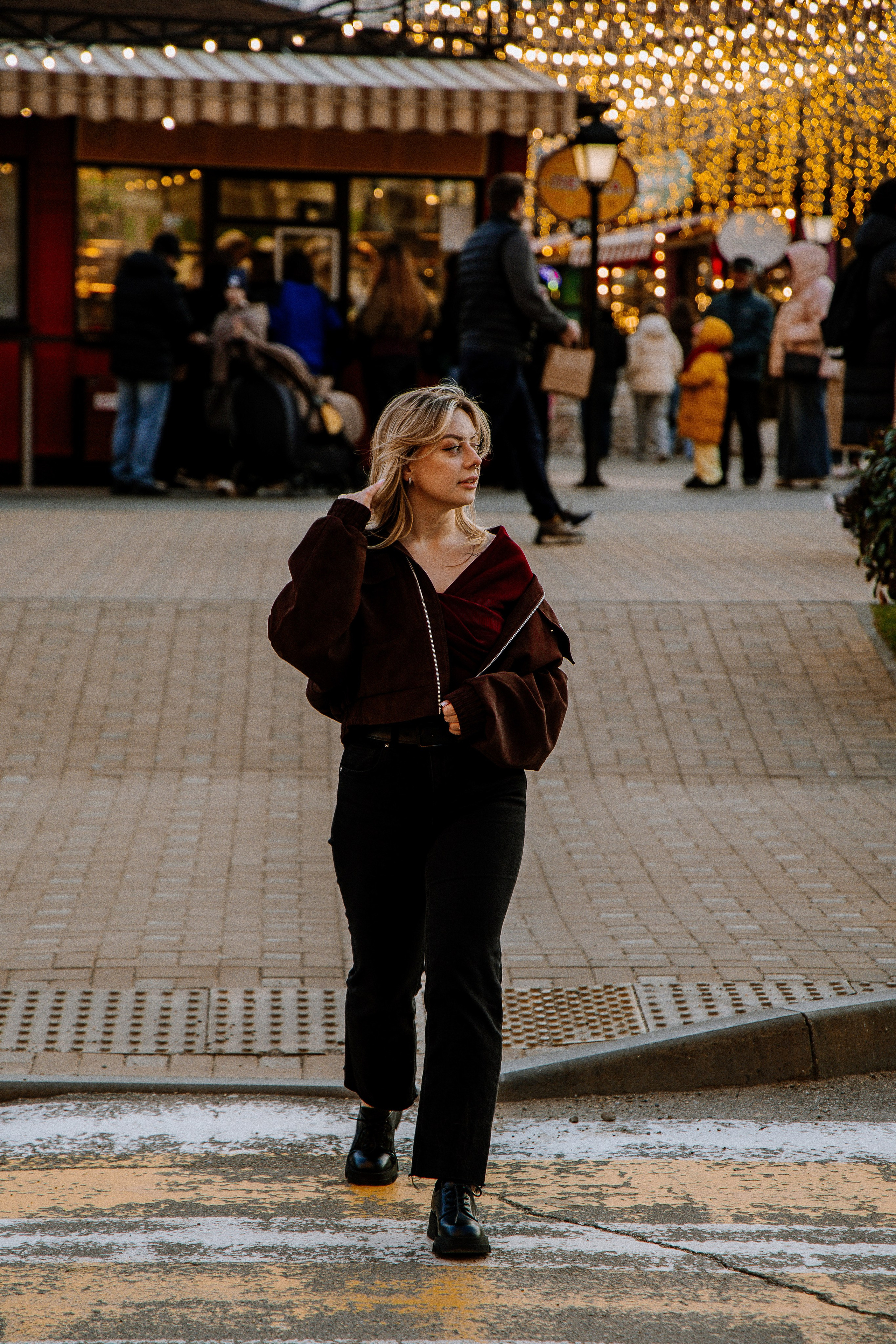 Городская прогулка с Александрой. Семейный фотограф | Керчь | Ивановская Виктория