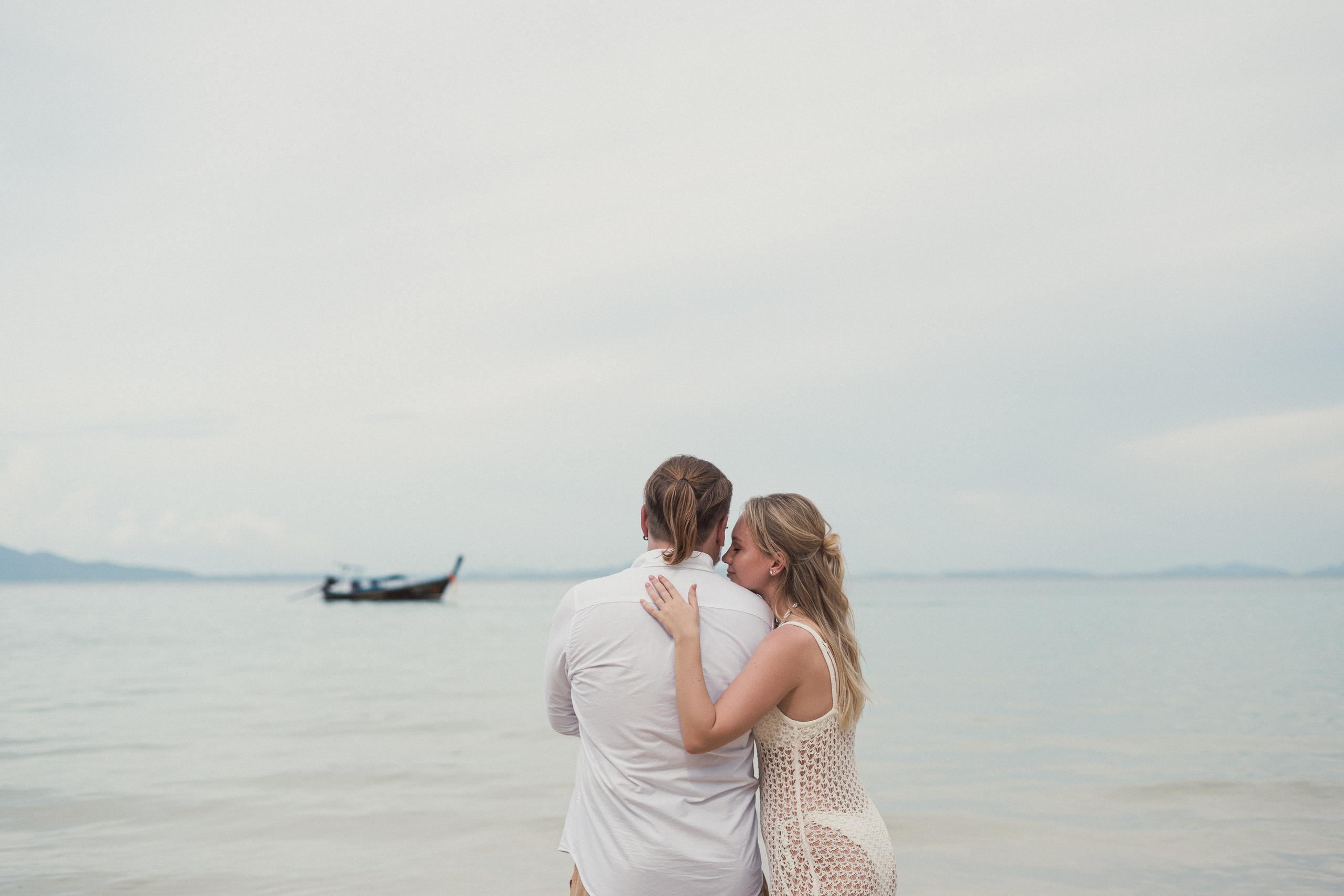 Love Story и Свадебная Фотосъёмка на Пхукете – истории любви в объективе. Ян Долматов — фотограф, видеограф и продюсер на Пхукете, Таиланд