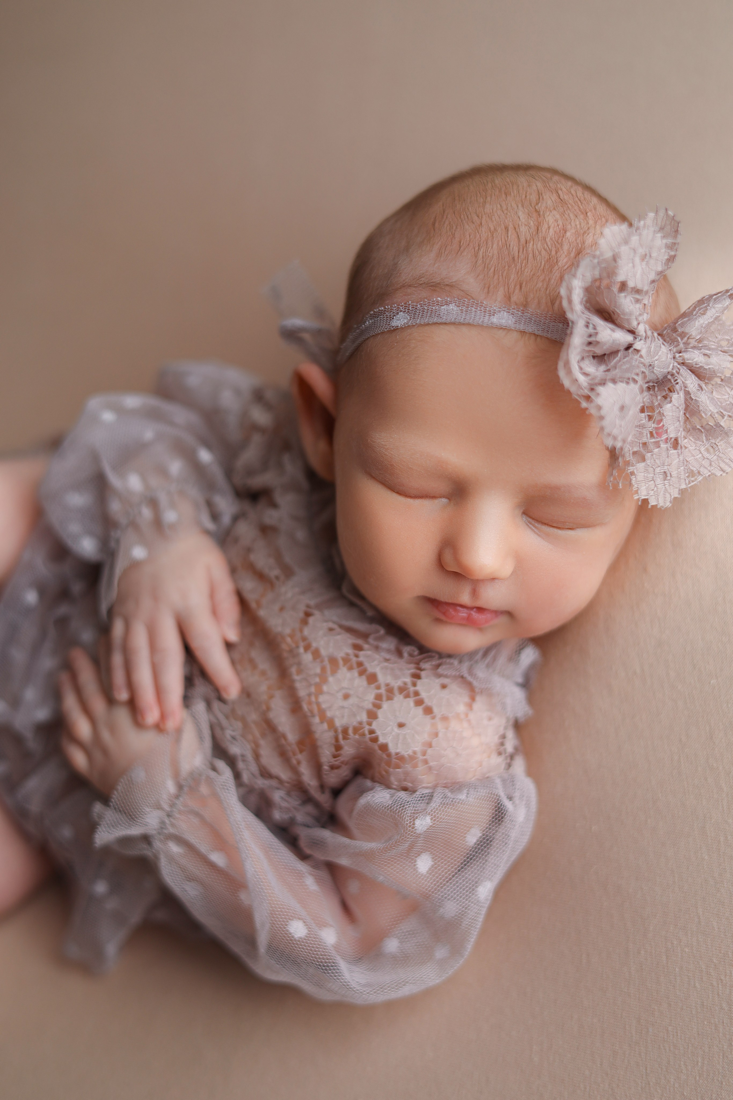 Полина. Евгения Горбунова фотограф новорожденных в Новом Уренгое