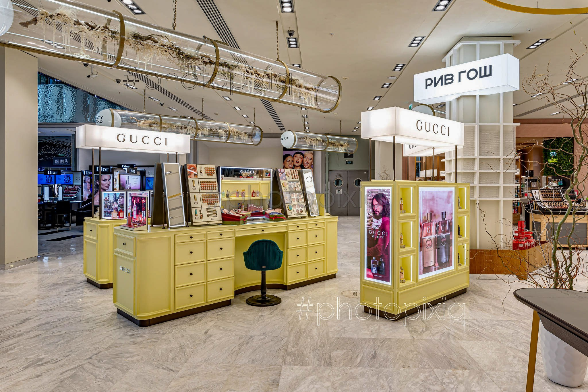 Интерьерная съёмка магазина парфюмерии и косметики Рив Гош. Интерьерная съёмка и виртуальные туры — Интерьерный фотограф Кузнецов Сергей (photopixiq)