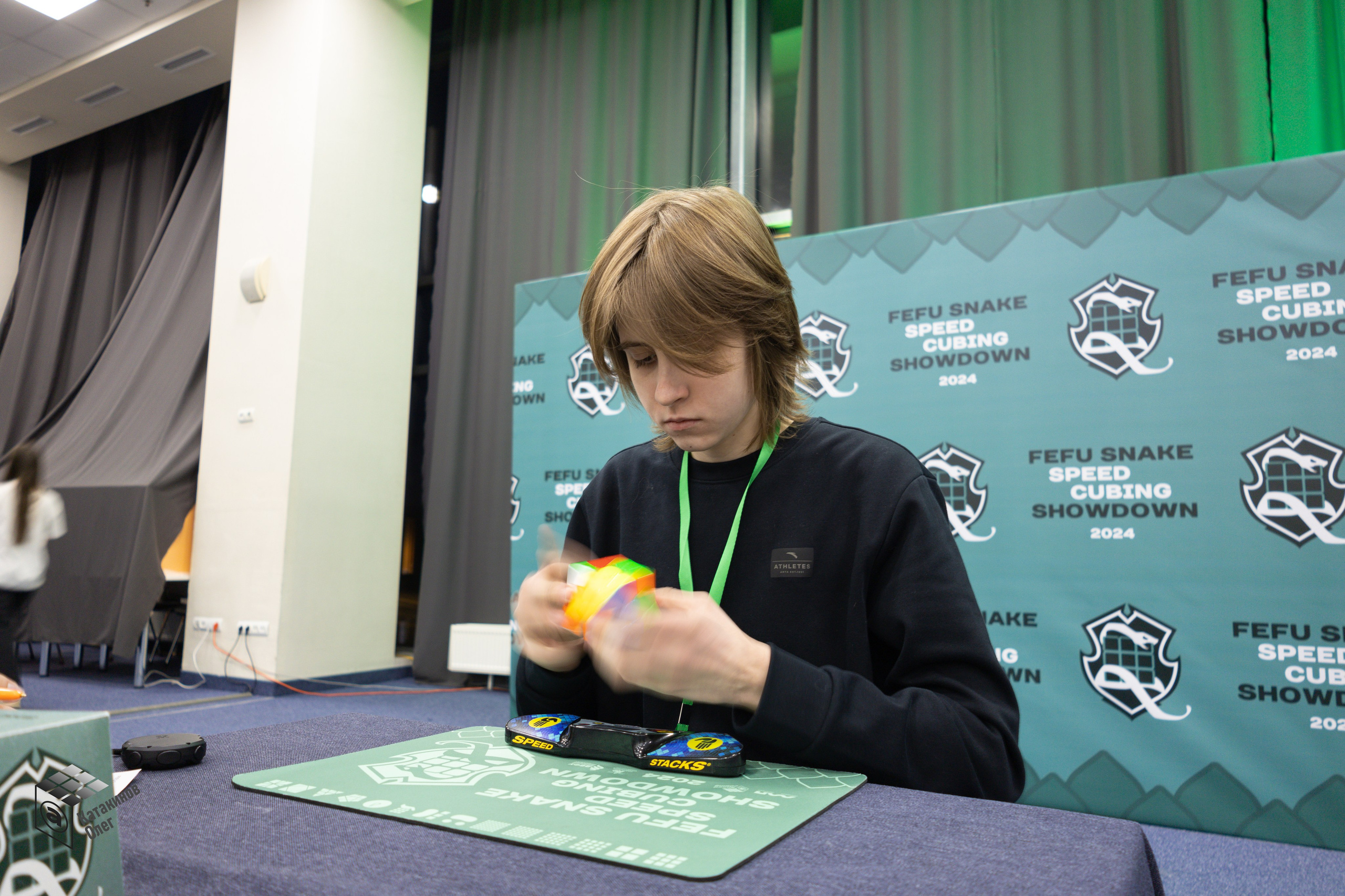 FEFU Snake Speedcubing Showdown 2024. Олег Катакинов| Репортажный фотограф в городе у моря (Владивосток)