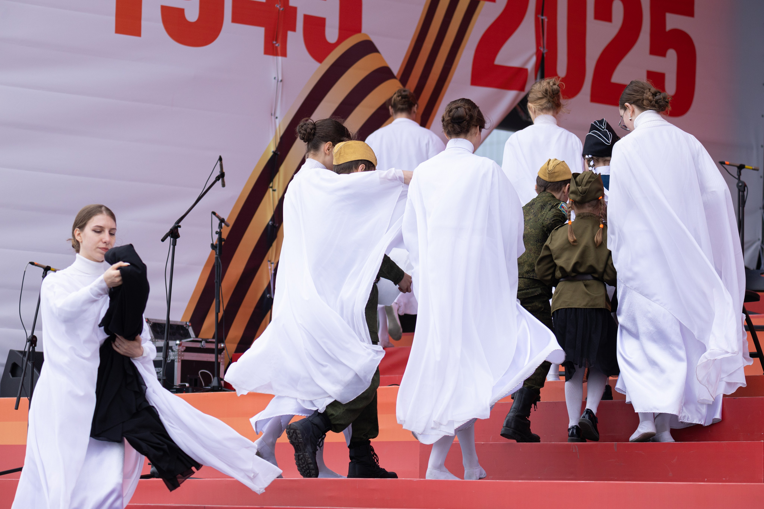 9 мая, выступления 2025 г. Олег Катакинов| Репортажный фотограф в городе у моря (Владивосток)