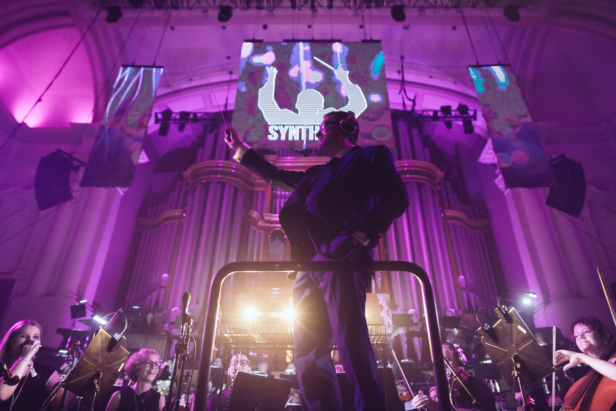 MAX LEMESH PHOTOGRAPHER