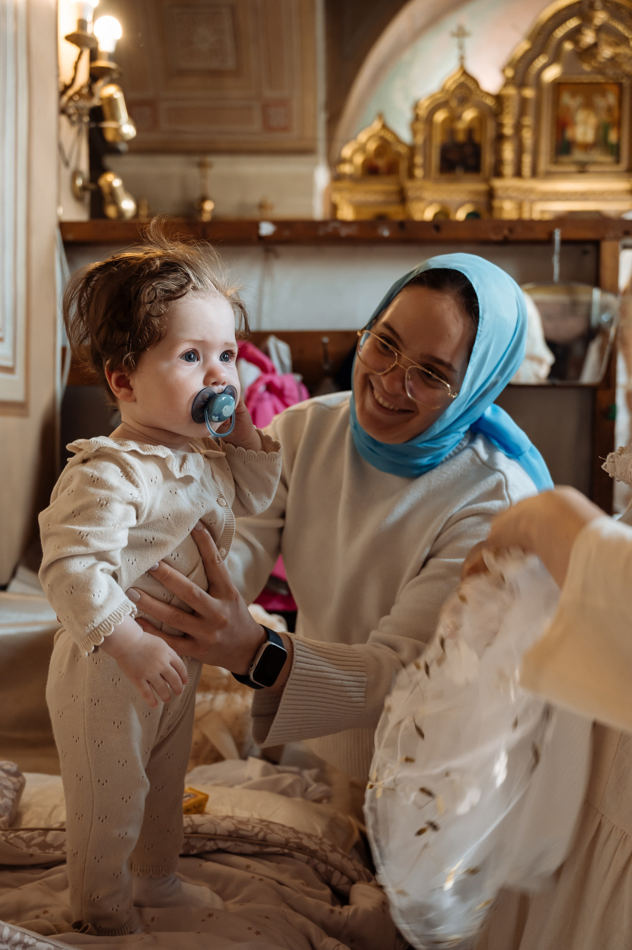 Фотосъёмка крещения. Анастасия Петрович фотограф, фотокорреспондент в Москве и Санкт-Петербурге. Фотосъёмка репортажа, мероприятия, корпоративная съёмка, контент