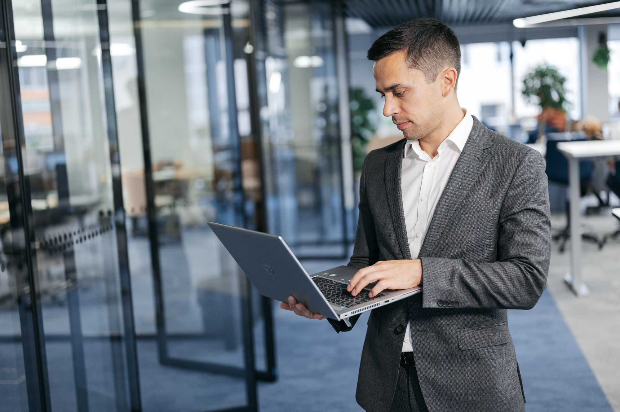 Бизнес портреты. Владимир Дьяконов — Индустриальный и репортажной фотограф в России