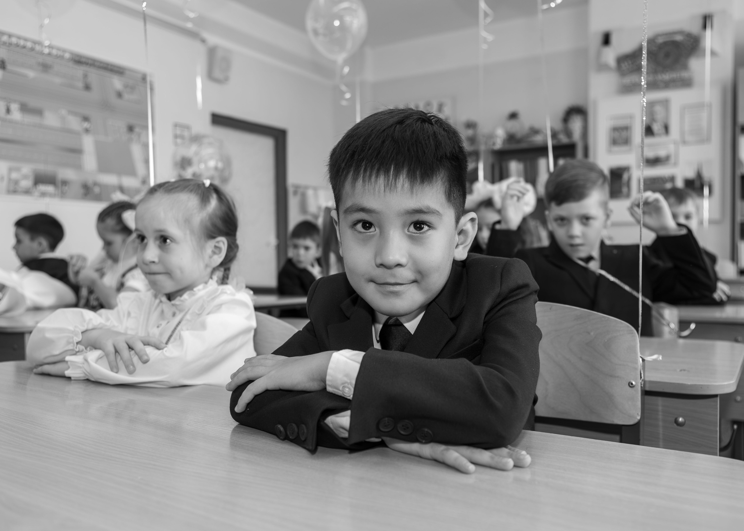 Первый школьный день 1М, школа № 30. Выпускные альбомы для школы и детского сада — школьный фотограф Подольск, Троицк, Щербинка, Москва