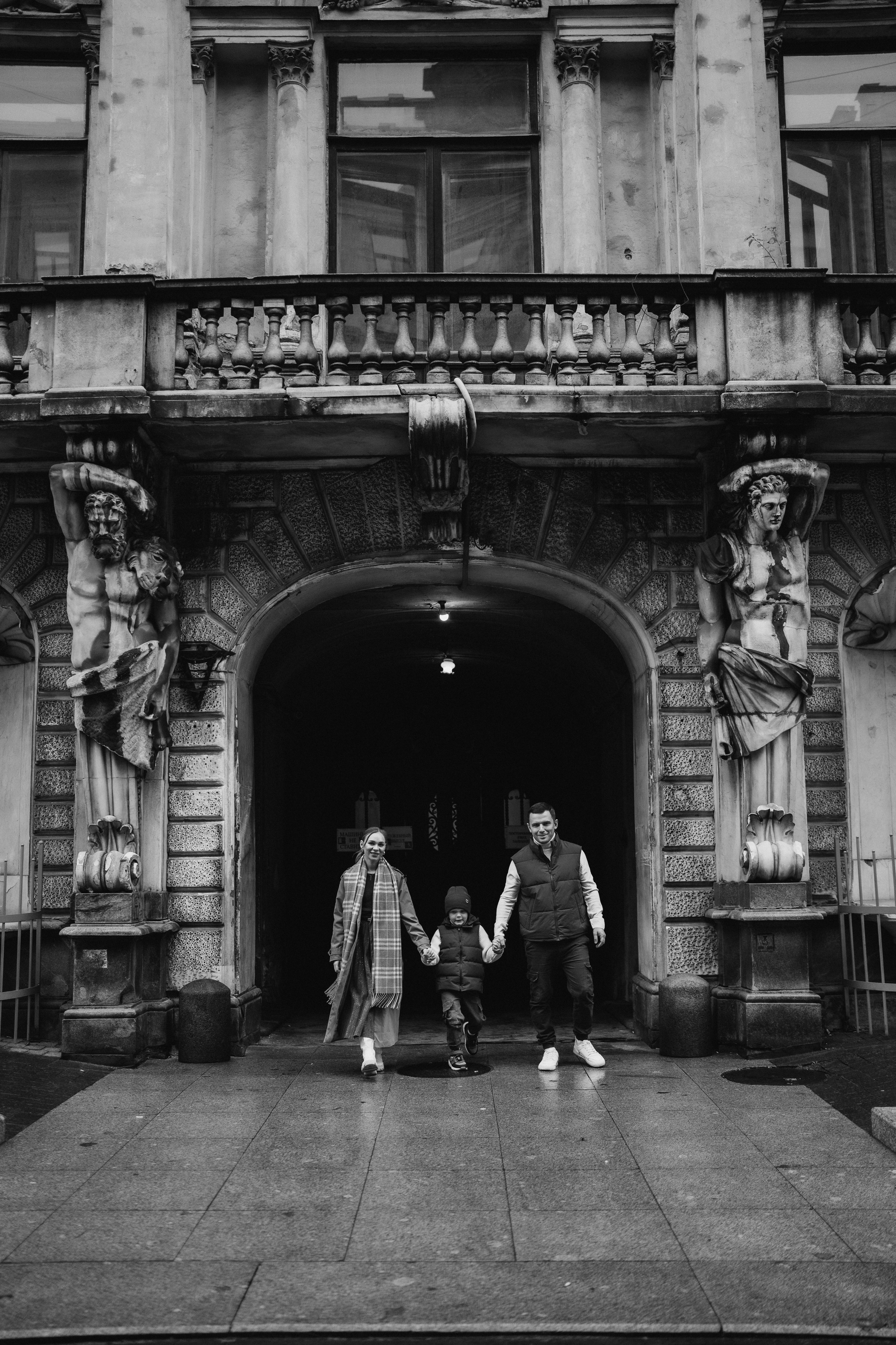 Осенняя семейная прогулка в центре Питера. Фотограф ПИТЕР СПБ Надежда Баранова