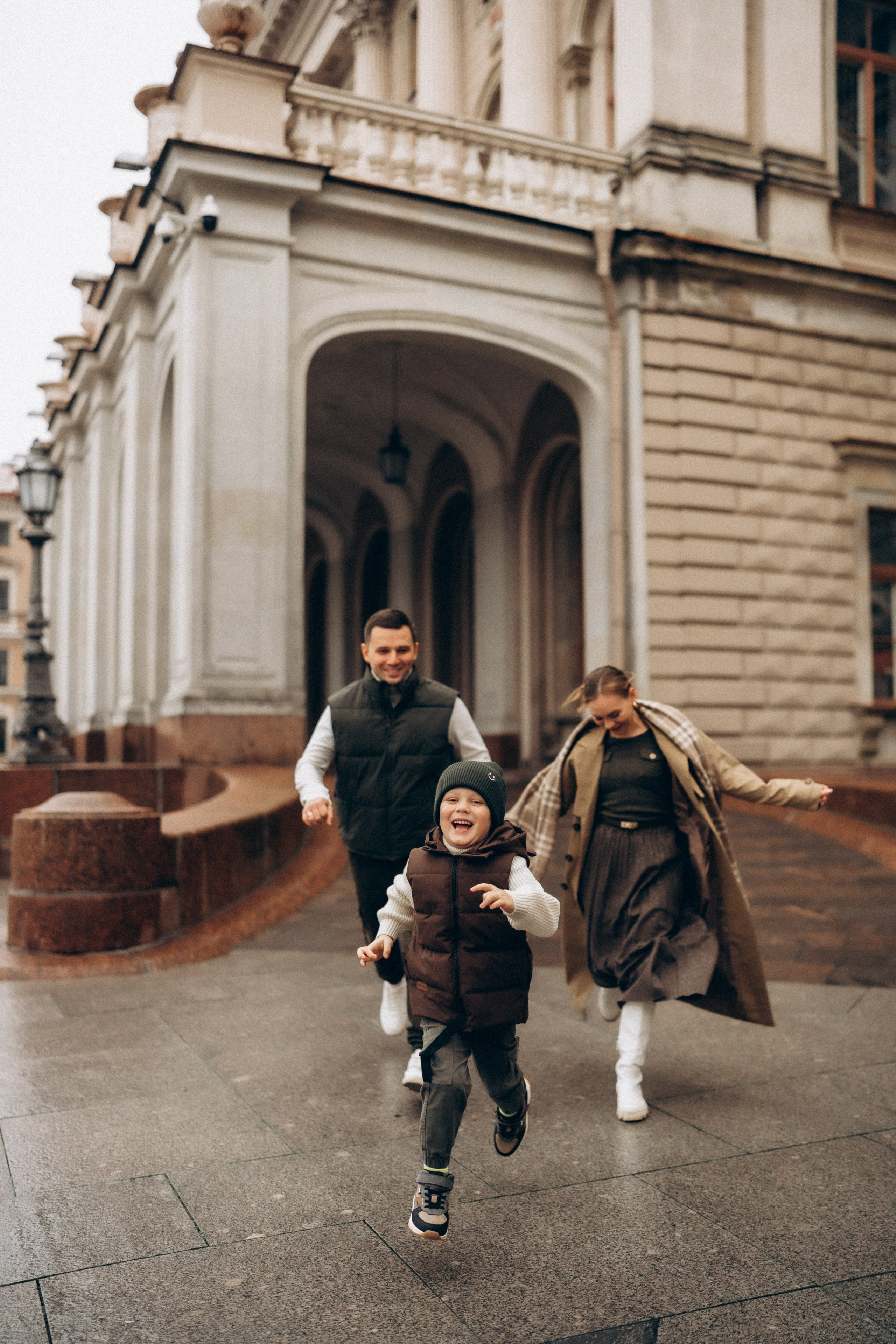 Осенняя семейная прогулка в центре Питера. Фотограф ПИТЕР СПБ Надежда Баранова