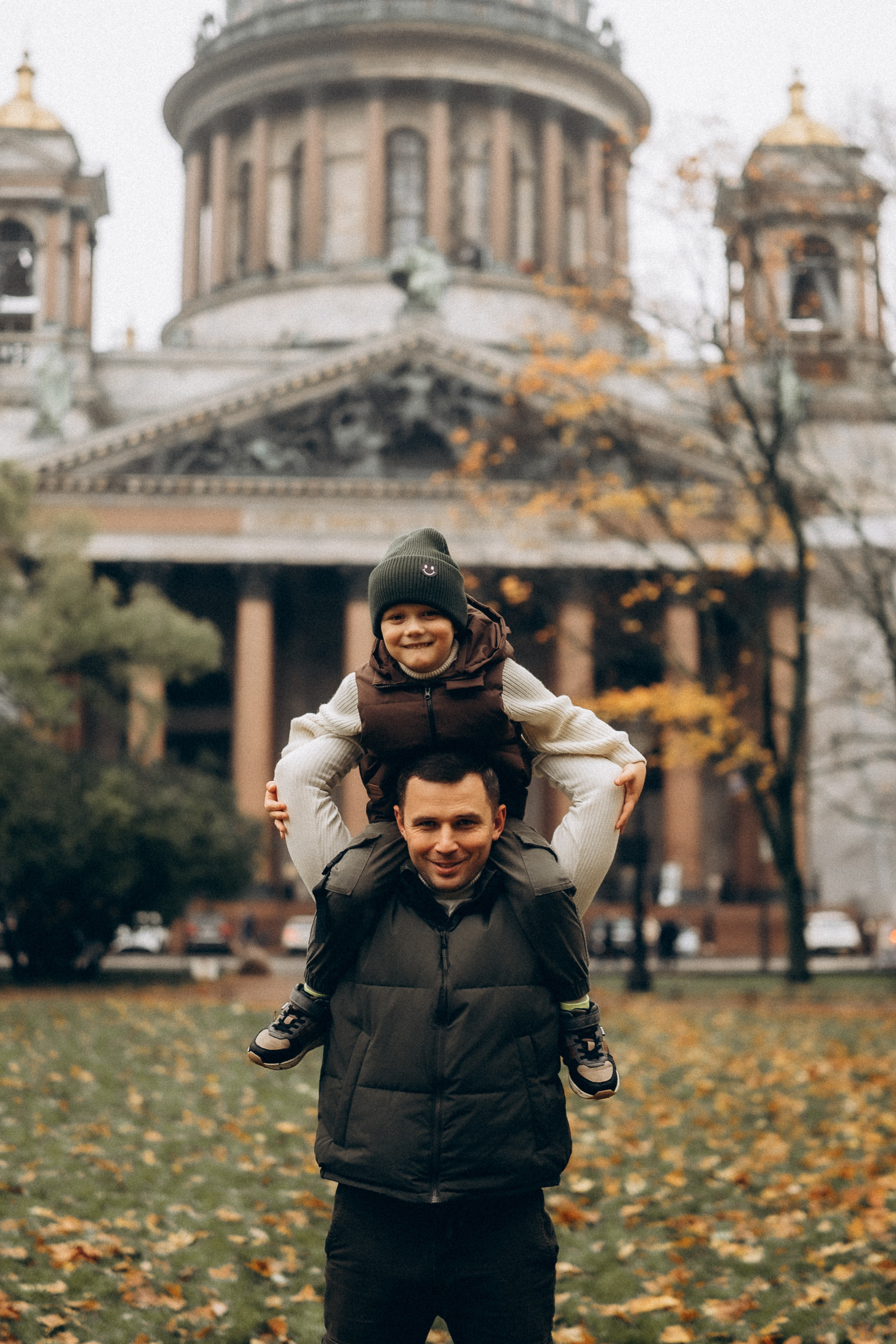 Осенняя семейная прогулка в центре Питера. Фотограф ПИТЕР СПБ Надежда Баранова
