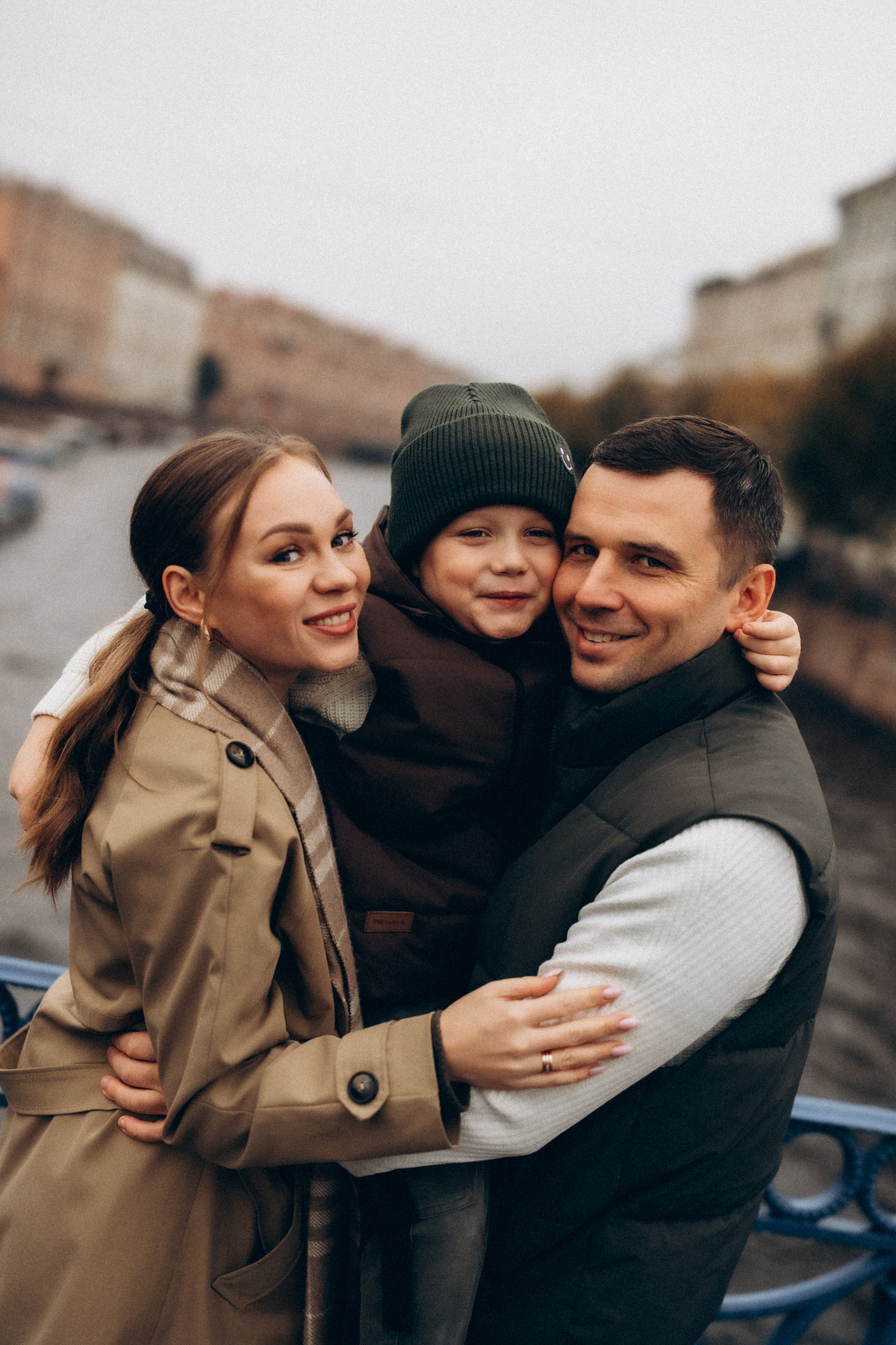 Осенняя семейная прогулка в центре Питера. Фотограф ПИТЕР СПБ Надежда Баранова