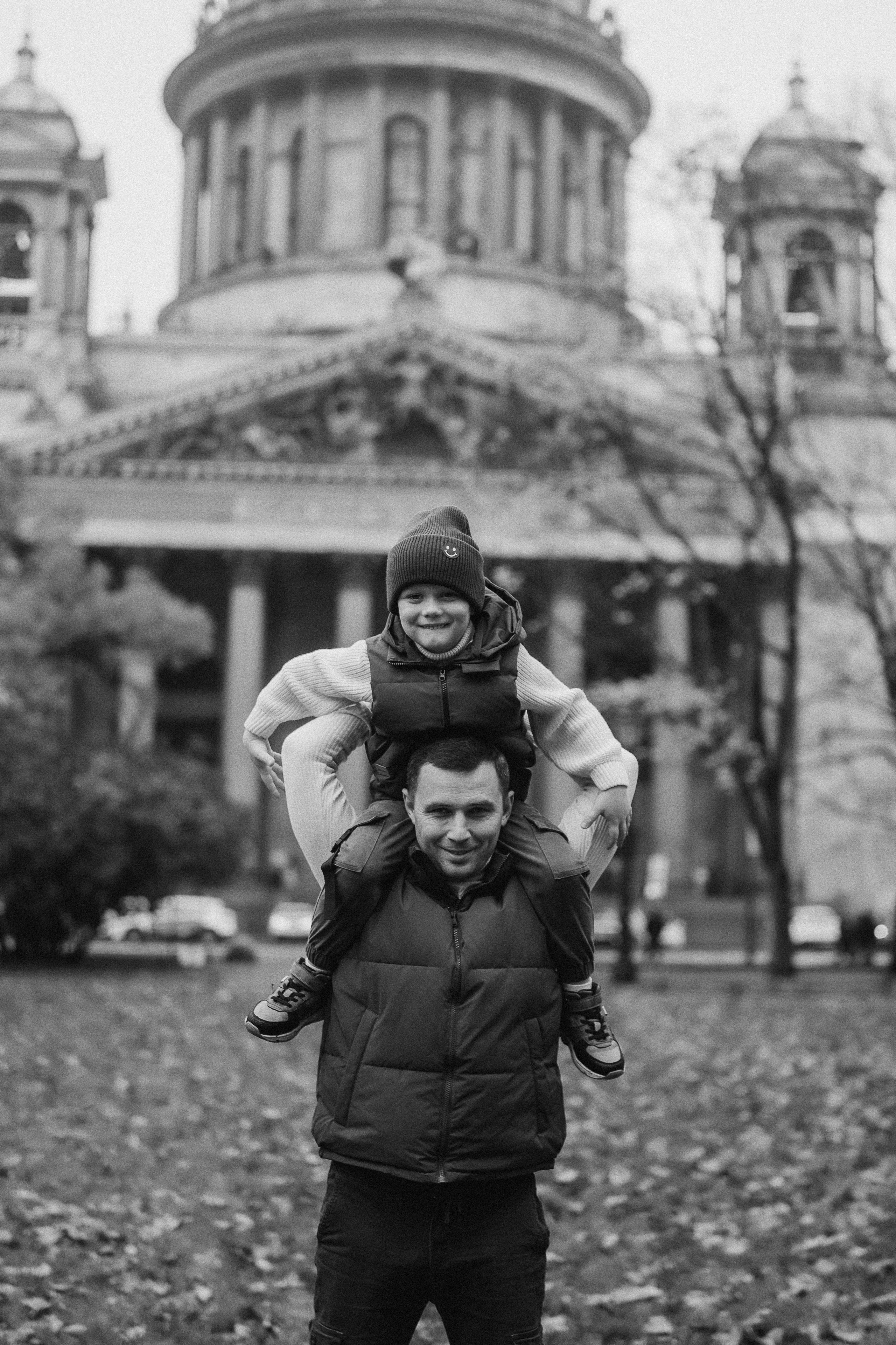 Осенняя семейная прогулка в центре Питера. Фотограф ПИТЕР СПБ Надежда Баранова