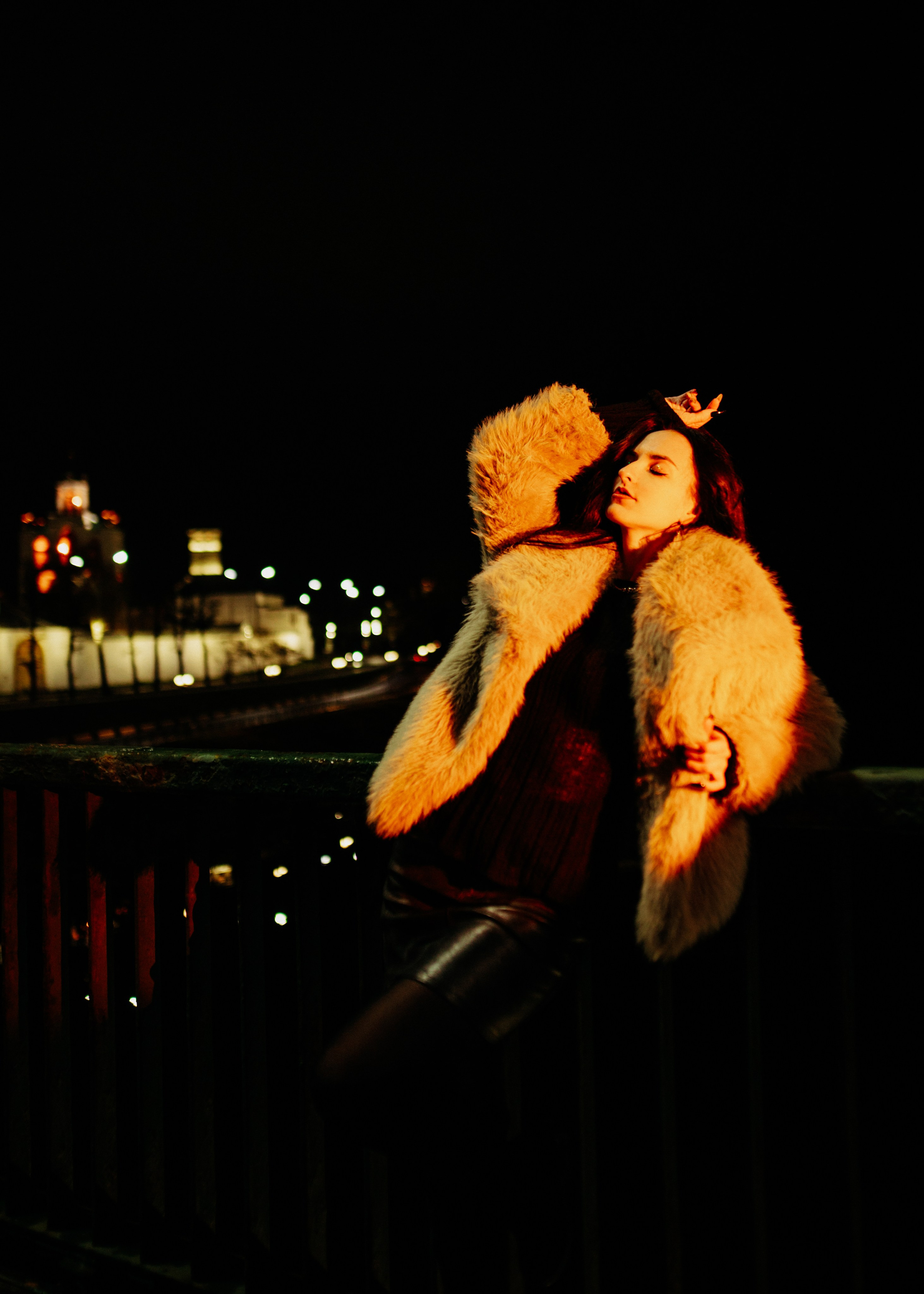 Night my. Sun Betty — кинофотограф Элизабет