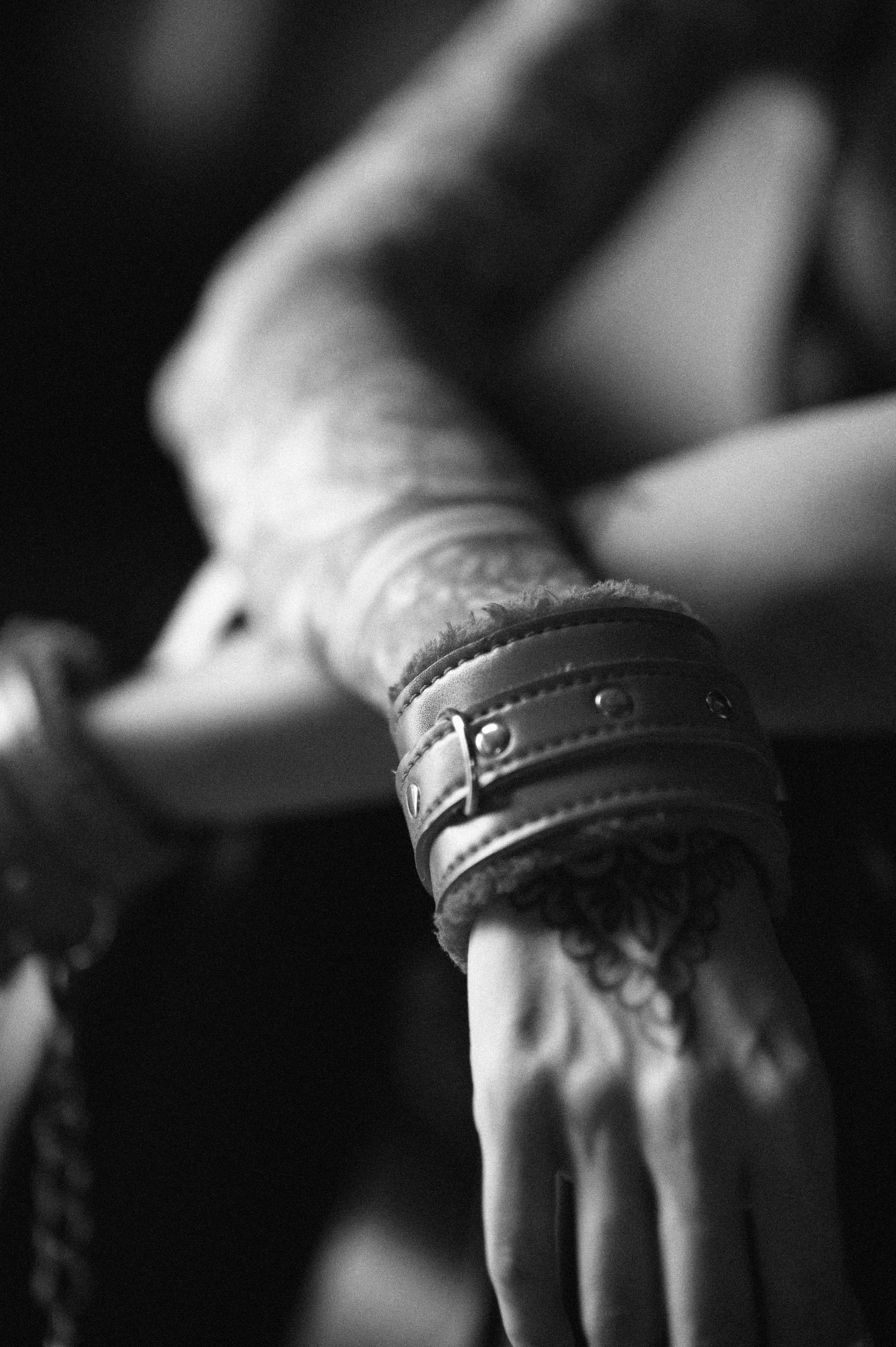 Level 2 — Monochrome nu