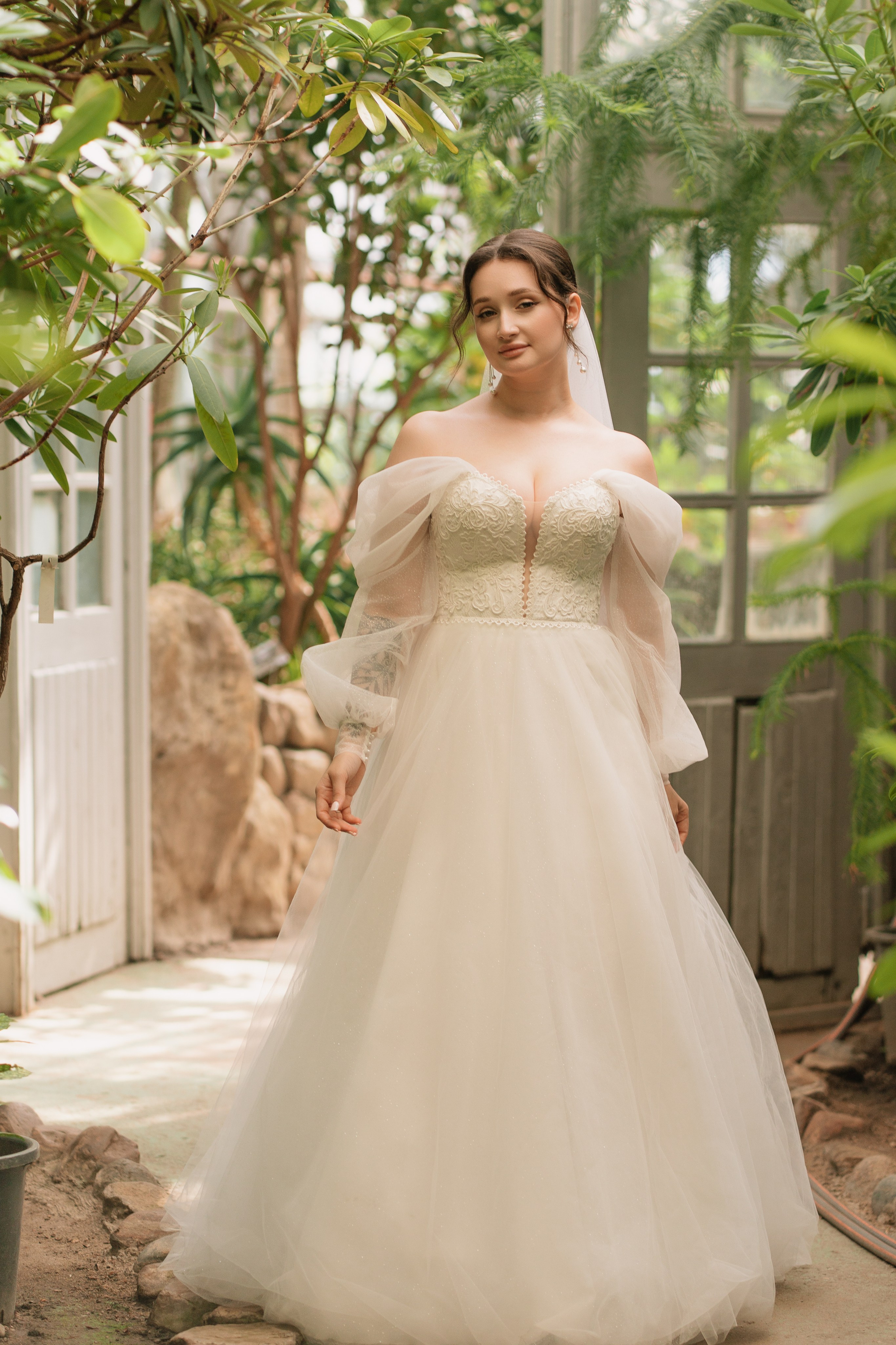 Свадебная фотосессия в оранжерее, Москва. Свадебный фотограф в Москве Анна Полушина