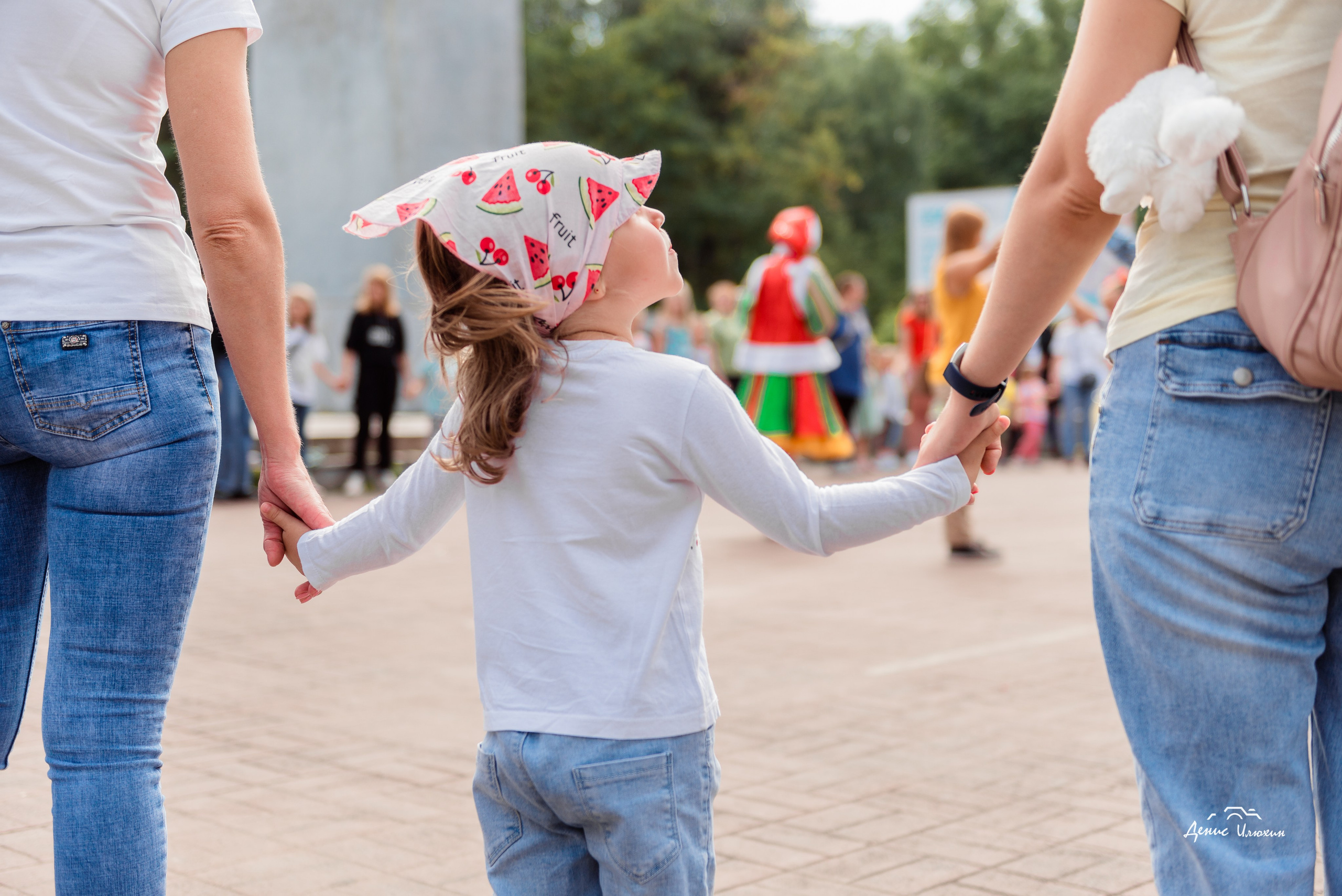 Краски Холи в Комсомольском Парке 2023. Детский фотограф, семейный фотограф и репортажи в Кемерово