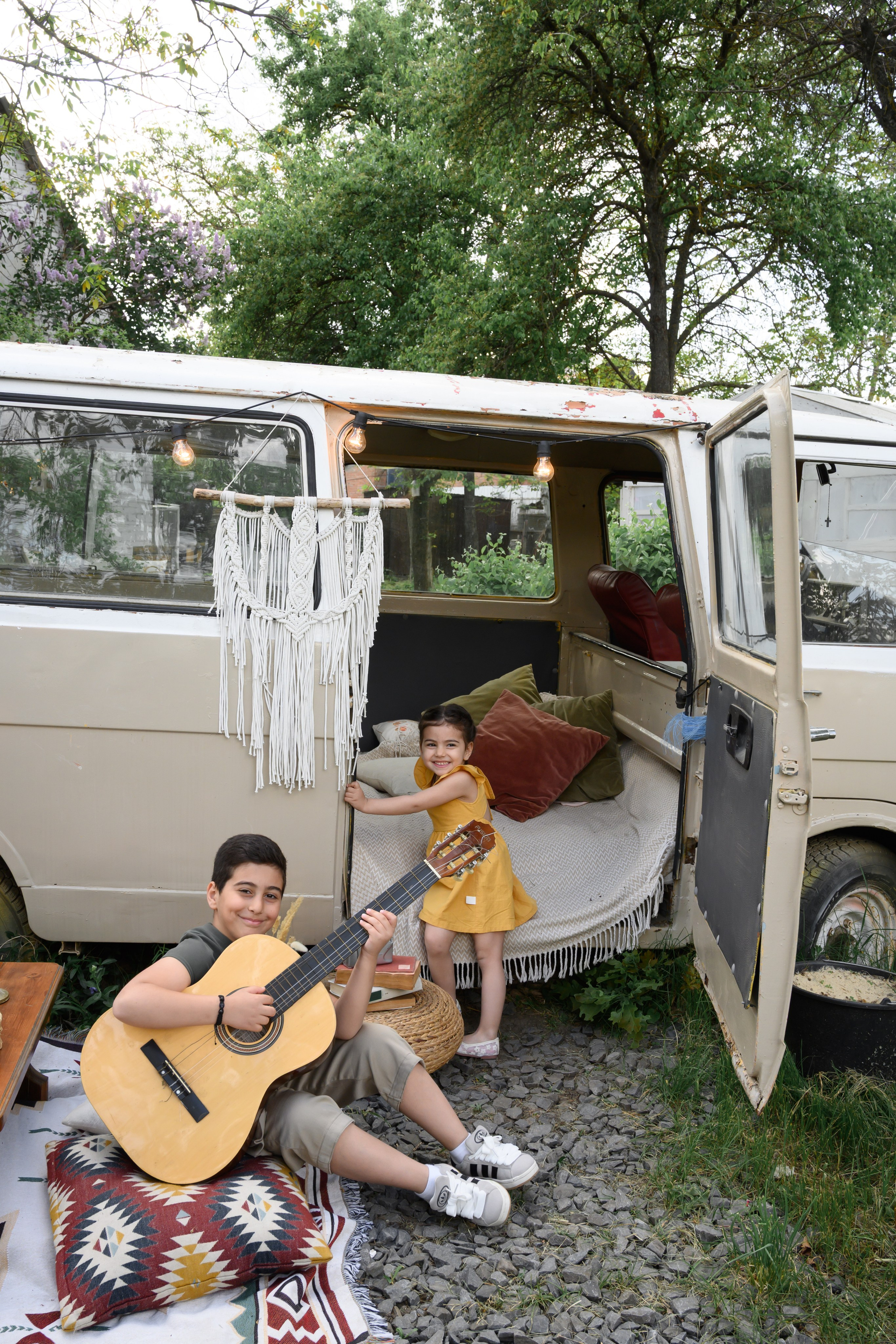 Лодка с сиренью. Фотограф в Ростове-на-Дону Оксана Филатьева