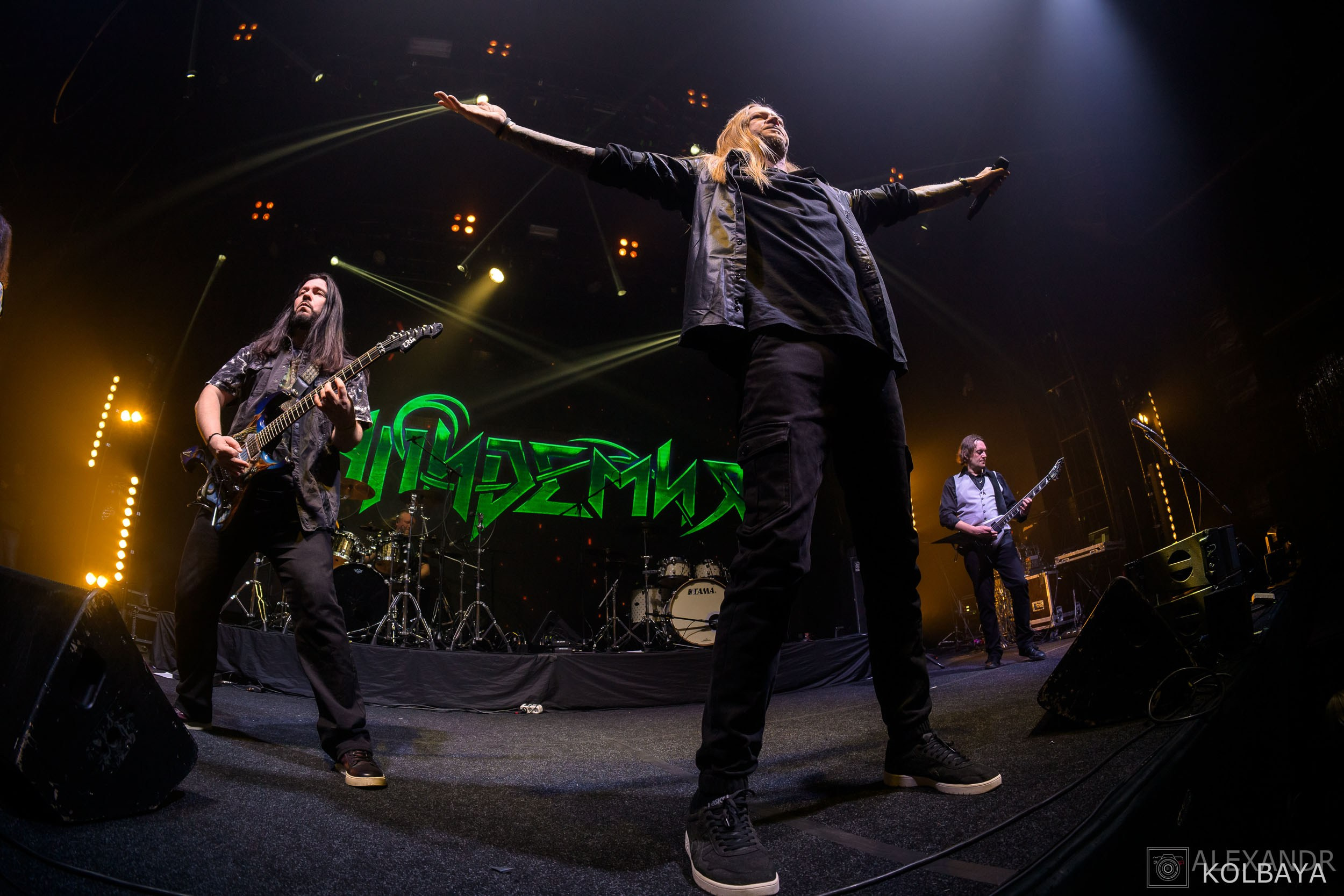 Эпидемии 29 лет — концерт в день рождения. Концертный и театральный репортажный фотограф в Москве Александр Колбая