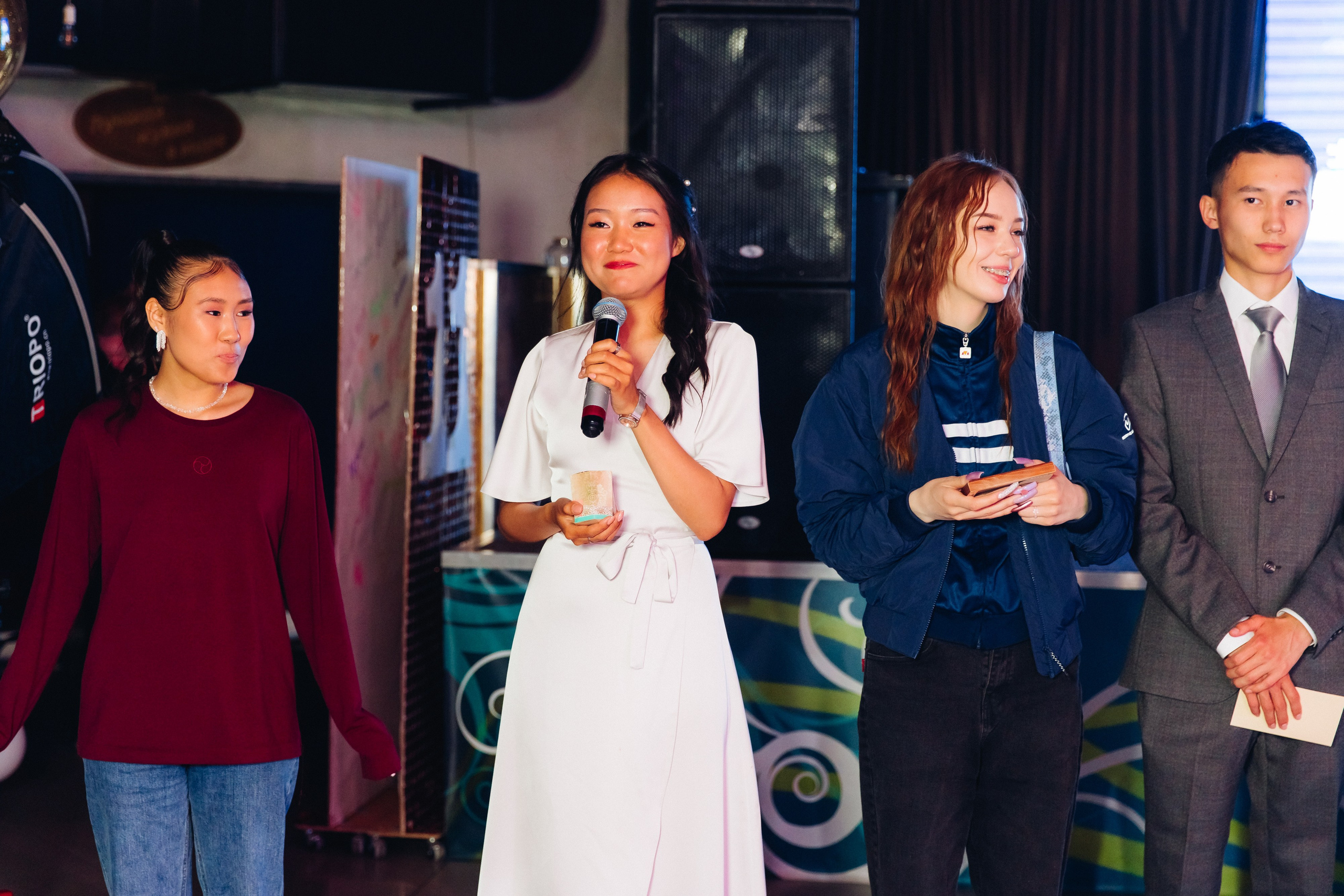 Выпускной вечер. 49 школа. Баран на корове. Свадебный и семейный фотограф в Улан-Удэ