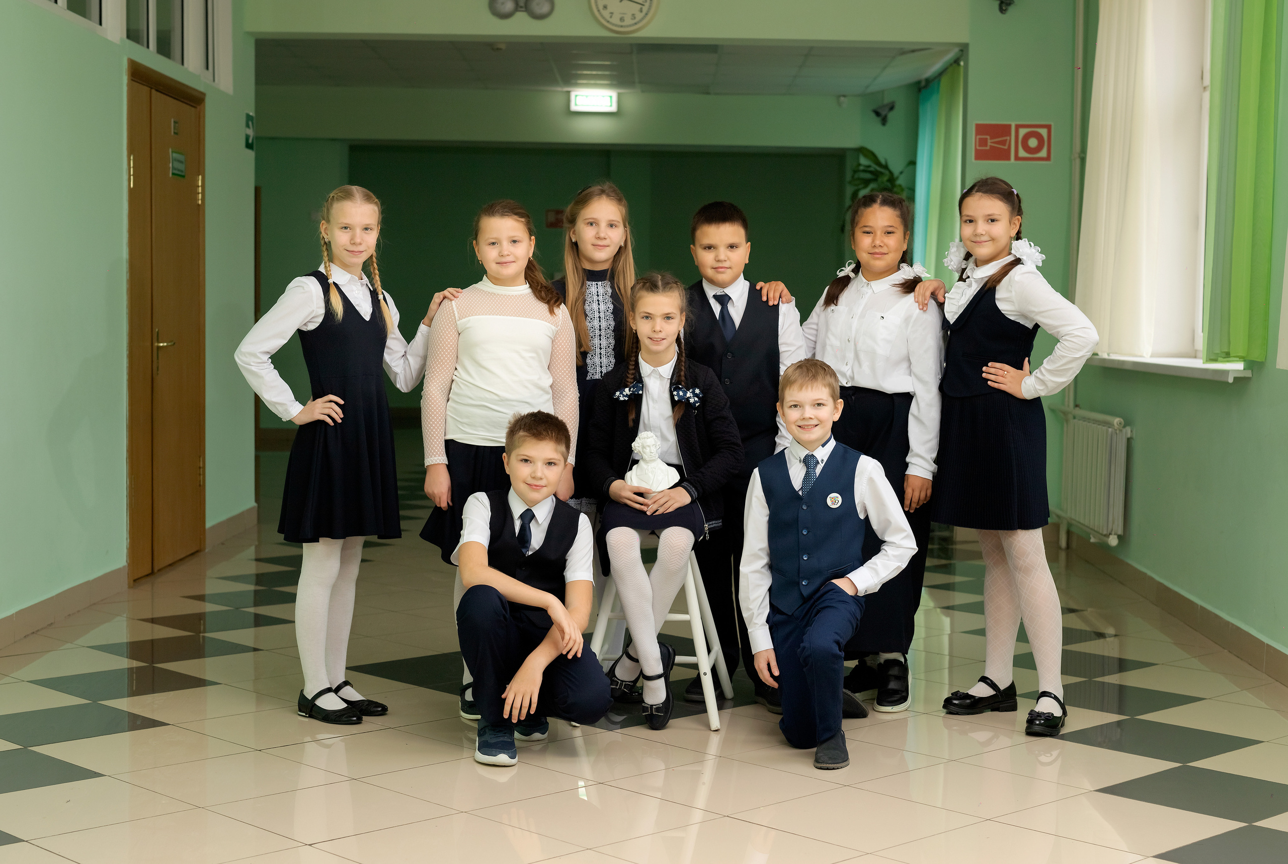 НАЧАЛЬНАЯ ШКОЛА. Фотокомпания «Алые паруса» выпускные альбомы Москва и МО