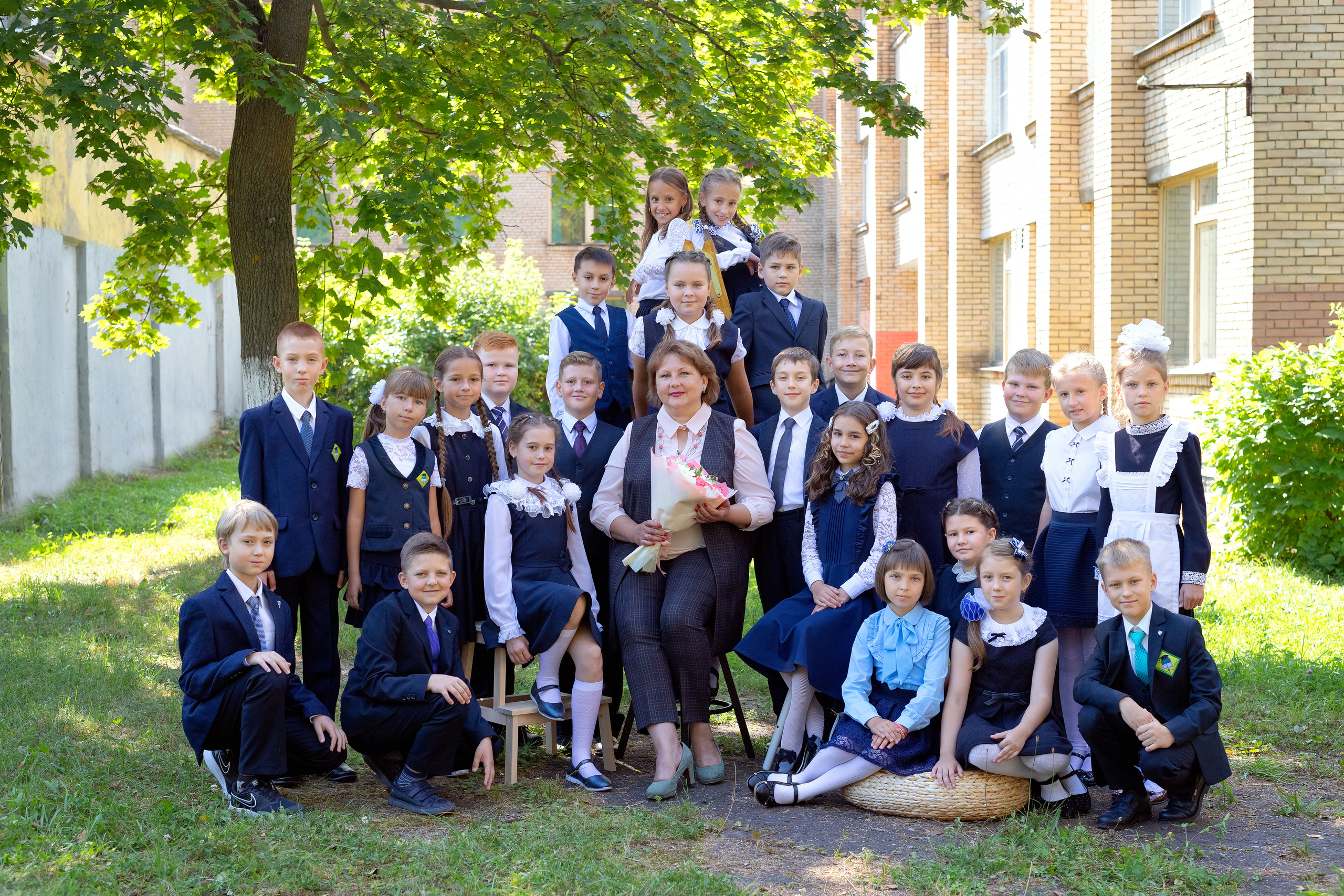 НАЧАЛЬНАЯ ШКОЛА. Фотокомпания «Алые паруса» выпускные альбомы Москва и МО