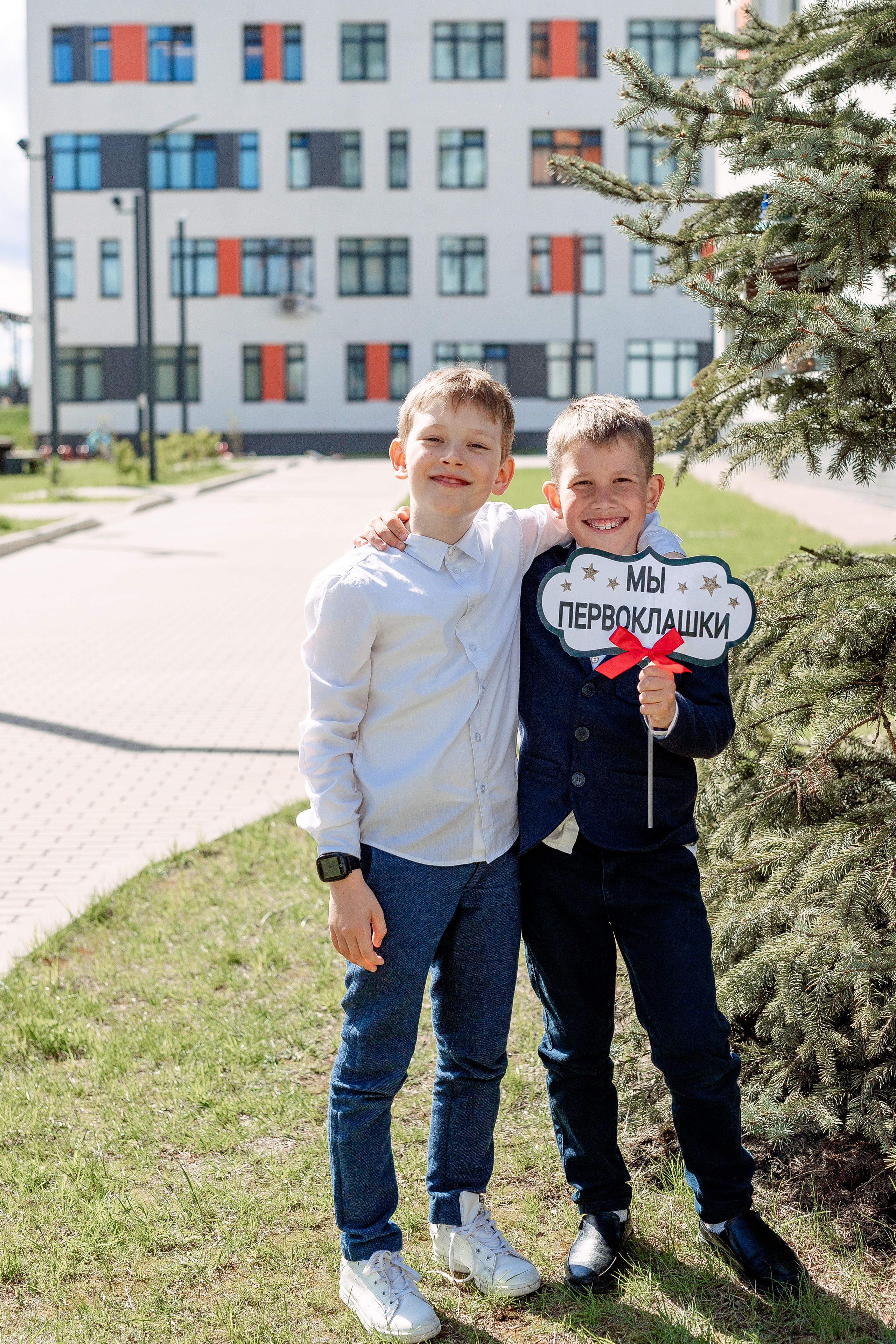 НАЧАЛЬНАЯ ШКОЛА. Фотокомпания «Алые паруса» выпускные альбомы Москва и МО