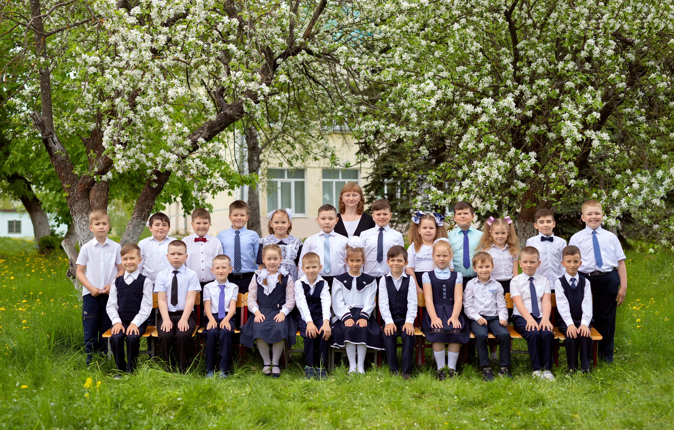 НАЧАЛЬНАЯ ШКОЛА. Фотокомпания «Алые паруса» выпускные альбомы Москва и МО